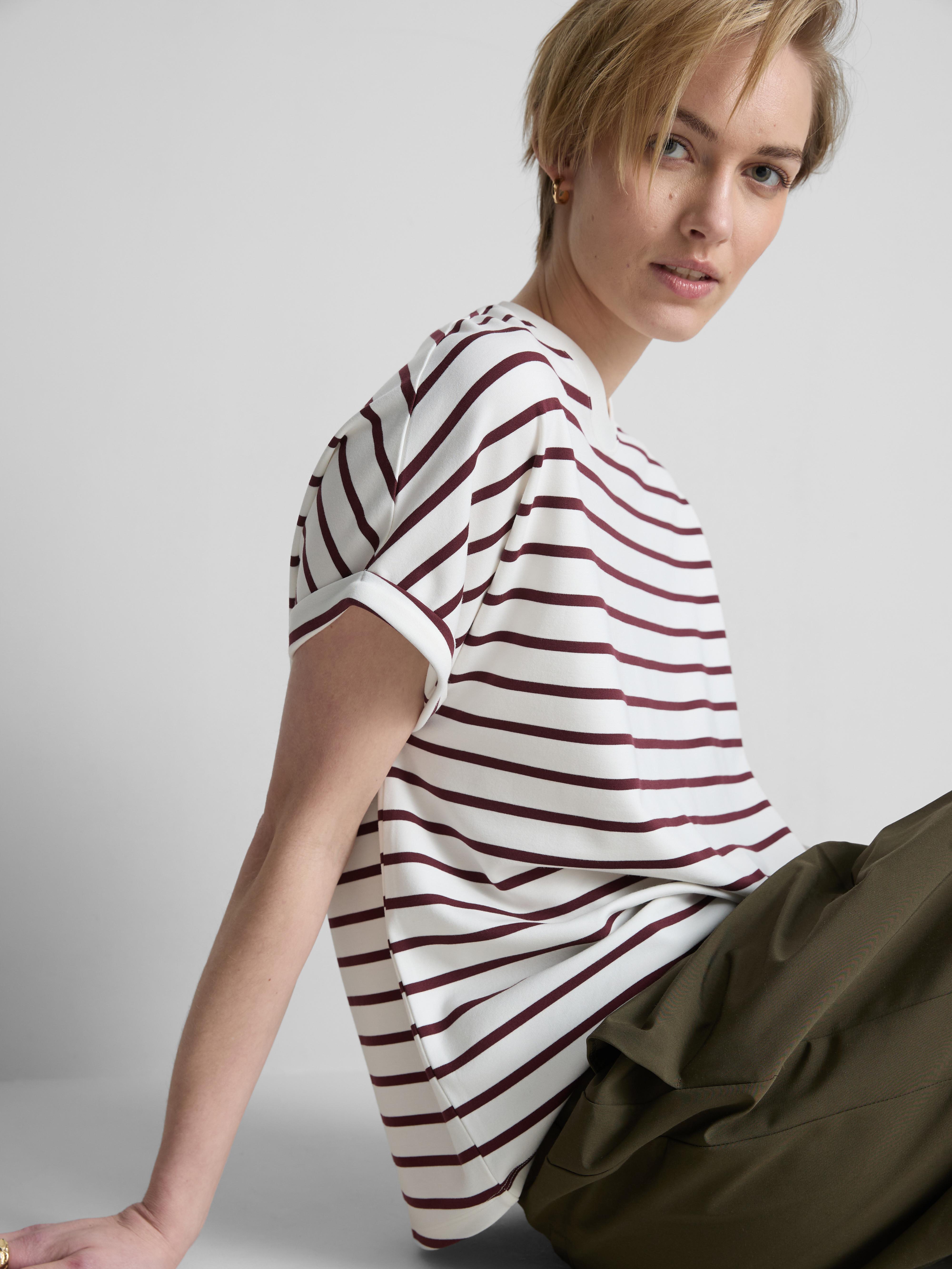 Gestreept T-shirt met omgeslagen boorden The Edit