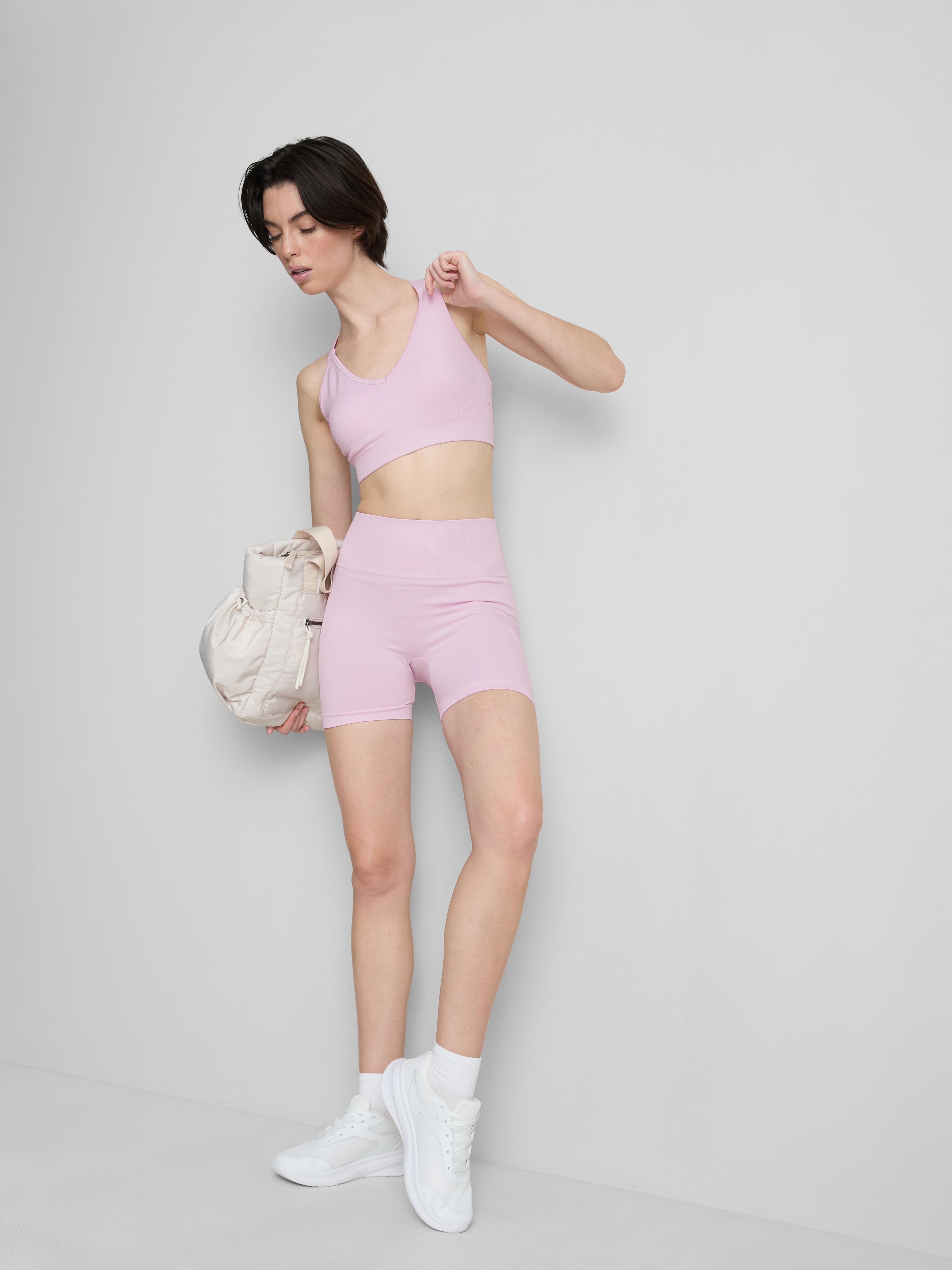 Športový skrátený top s prekríženými ramienkami