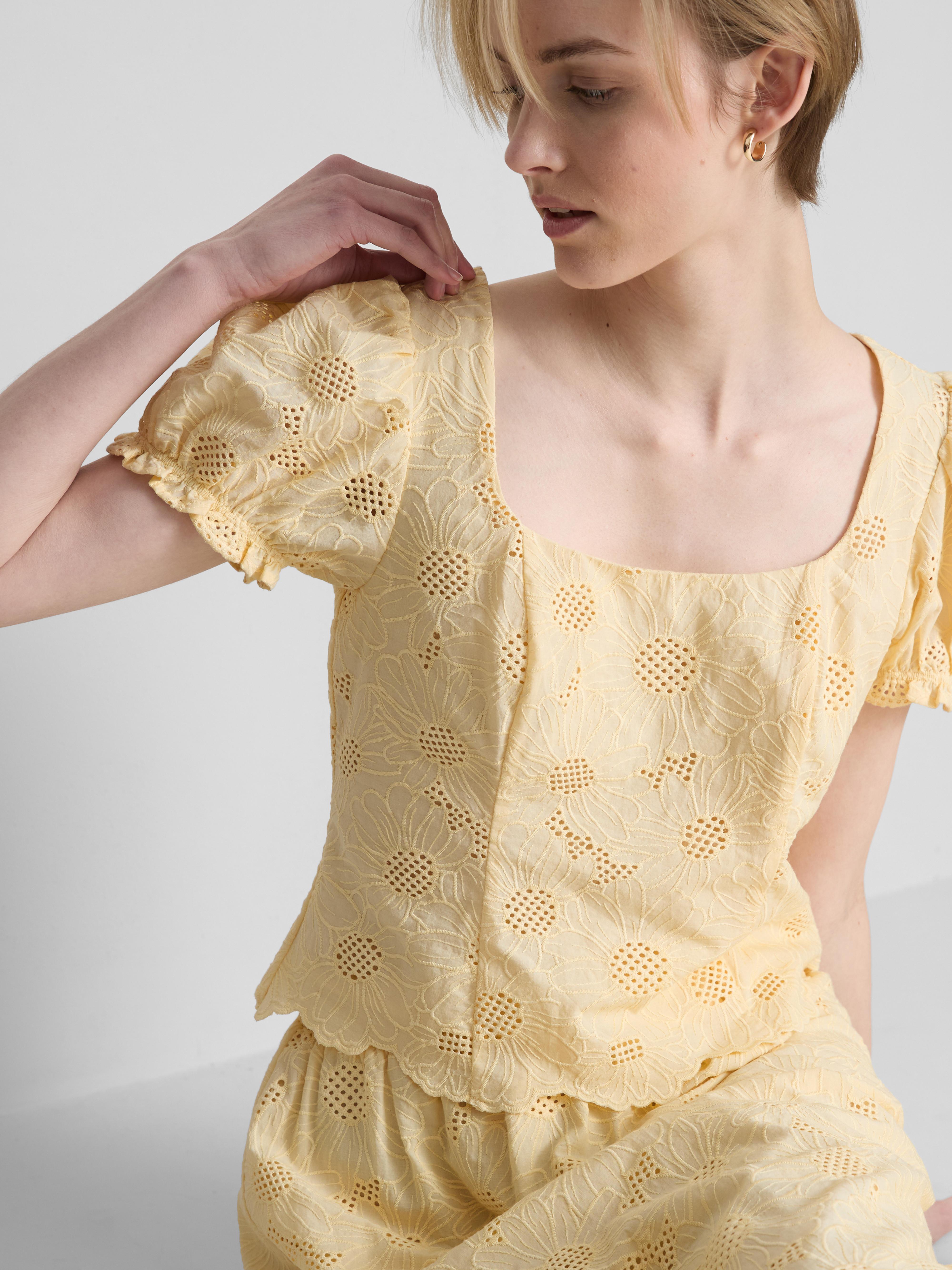 Cotton Broderie Puff Sleeve Top