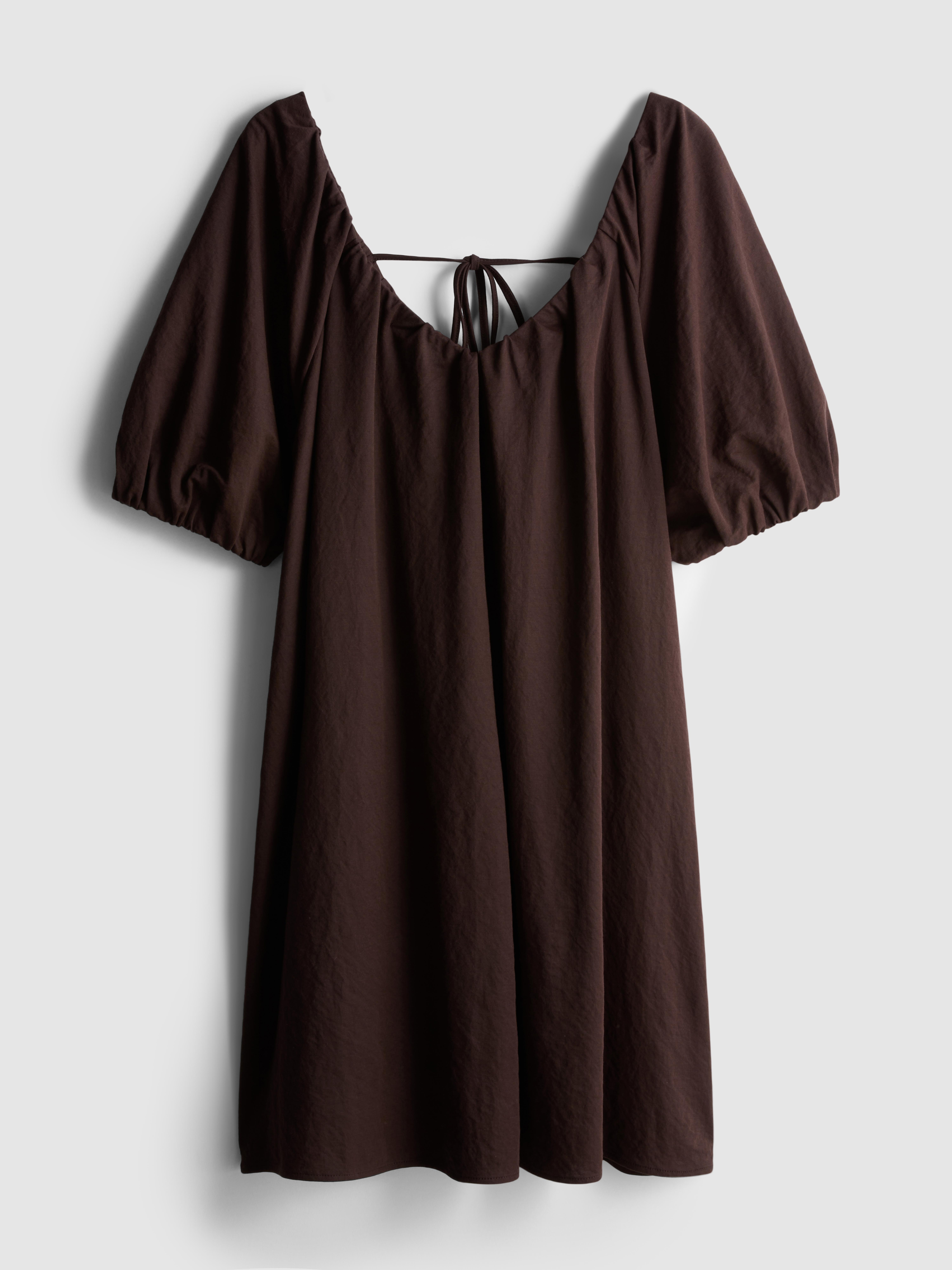 Gerafftes Minikleid mit Puffärmeln