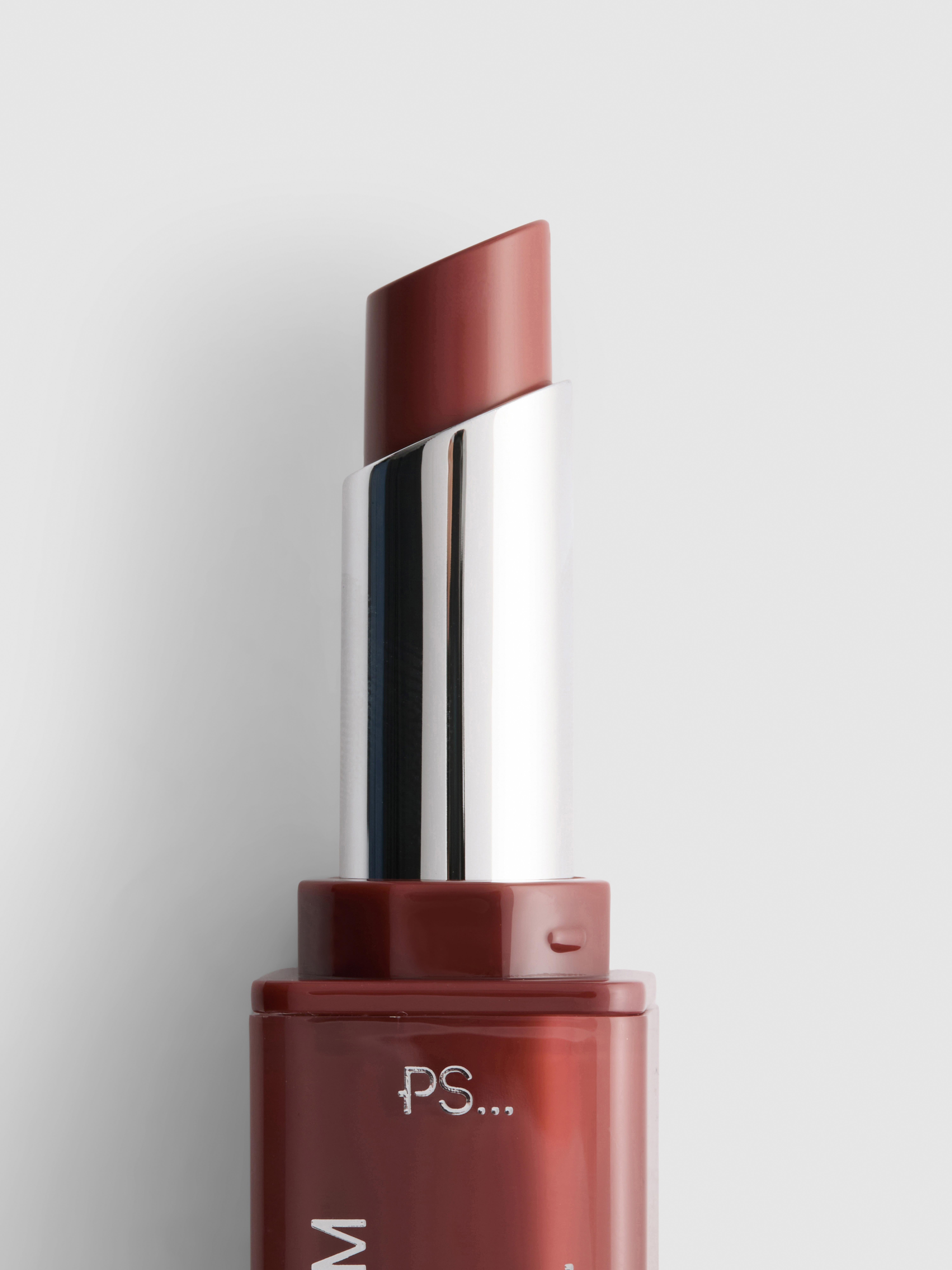 Bálsamo labial con brillo de PS…