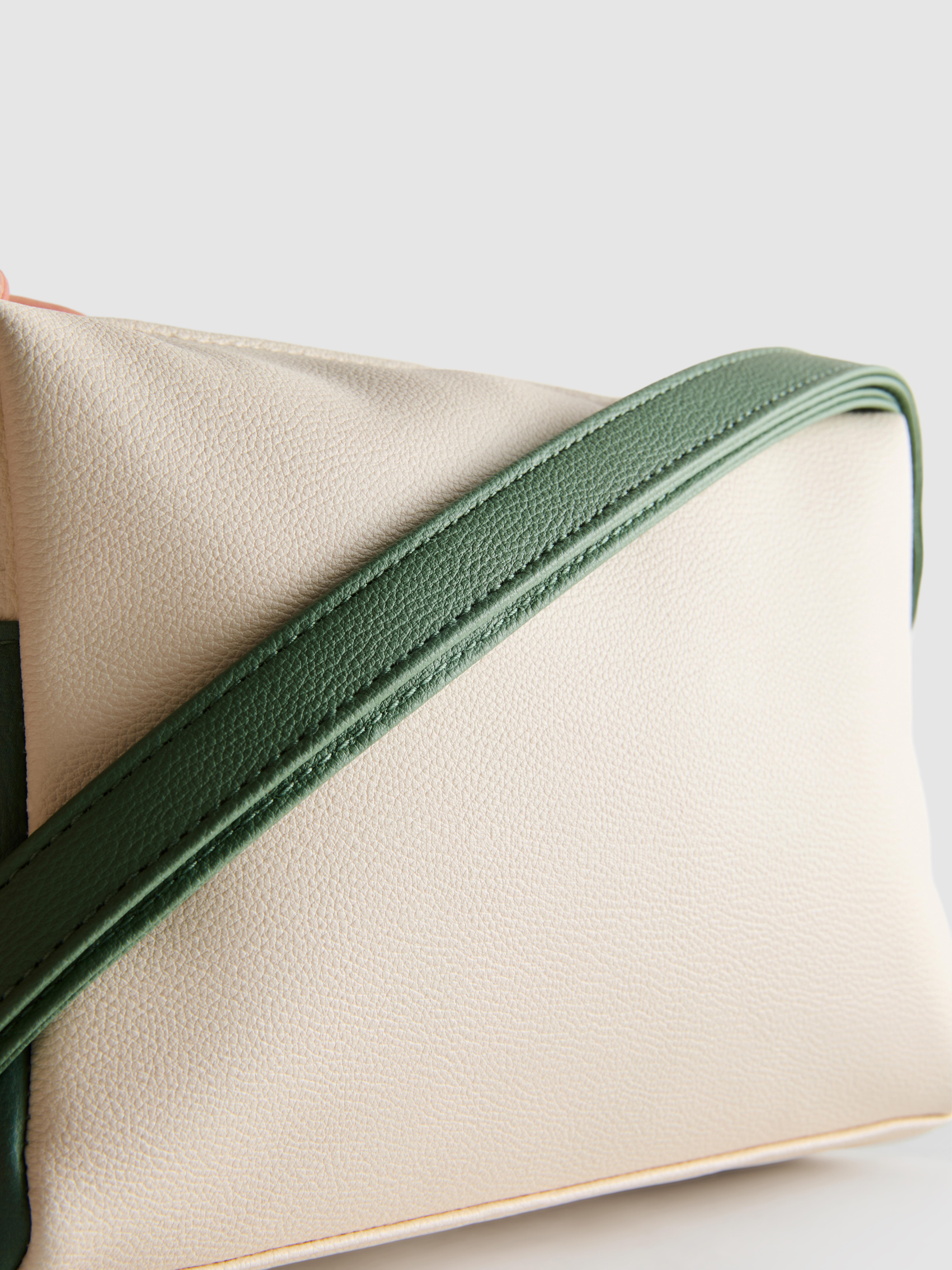 Brašna na fotoaparát z umělé kůže Disney Bambi