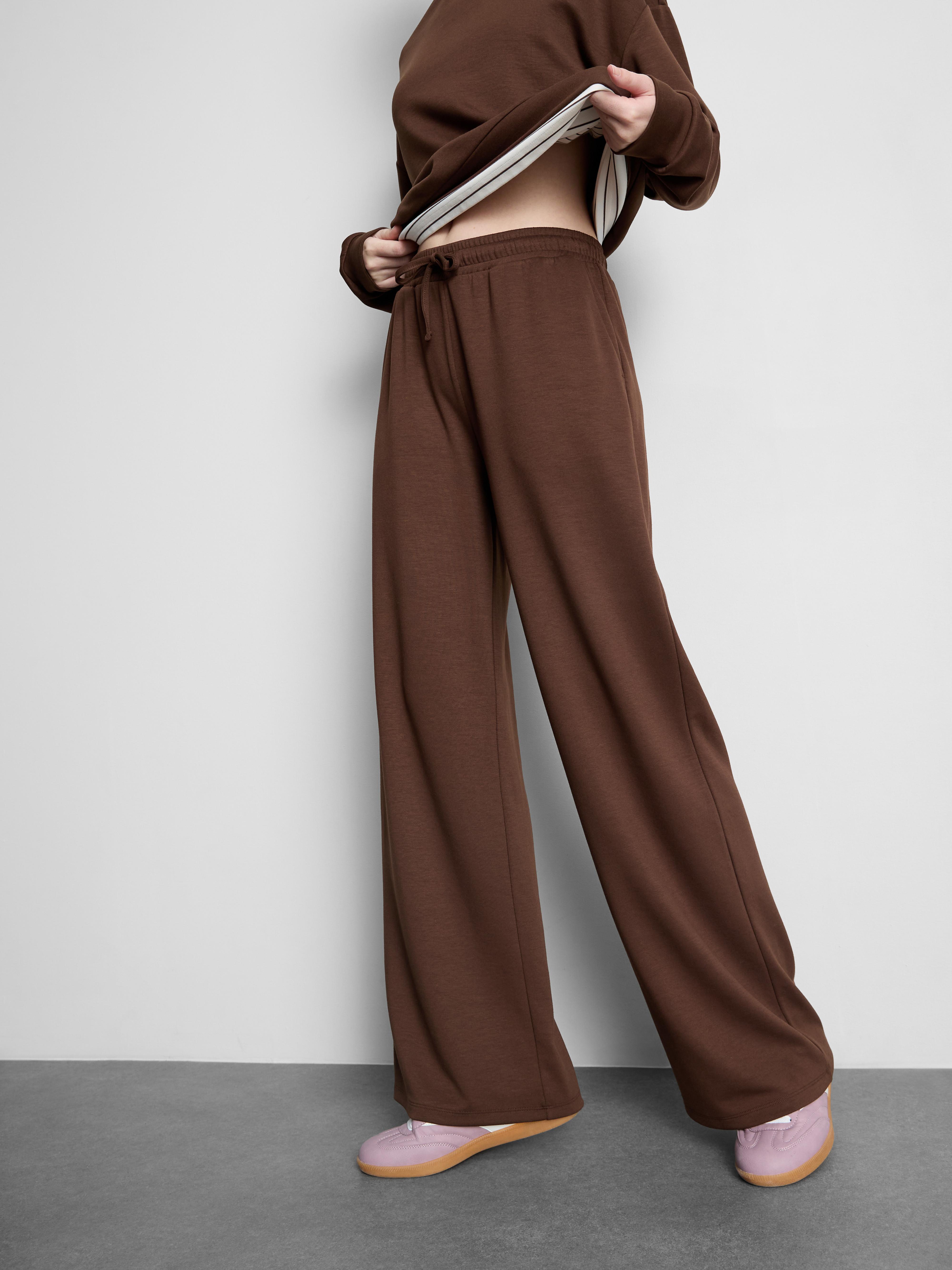 Pantaloni casual largi