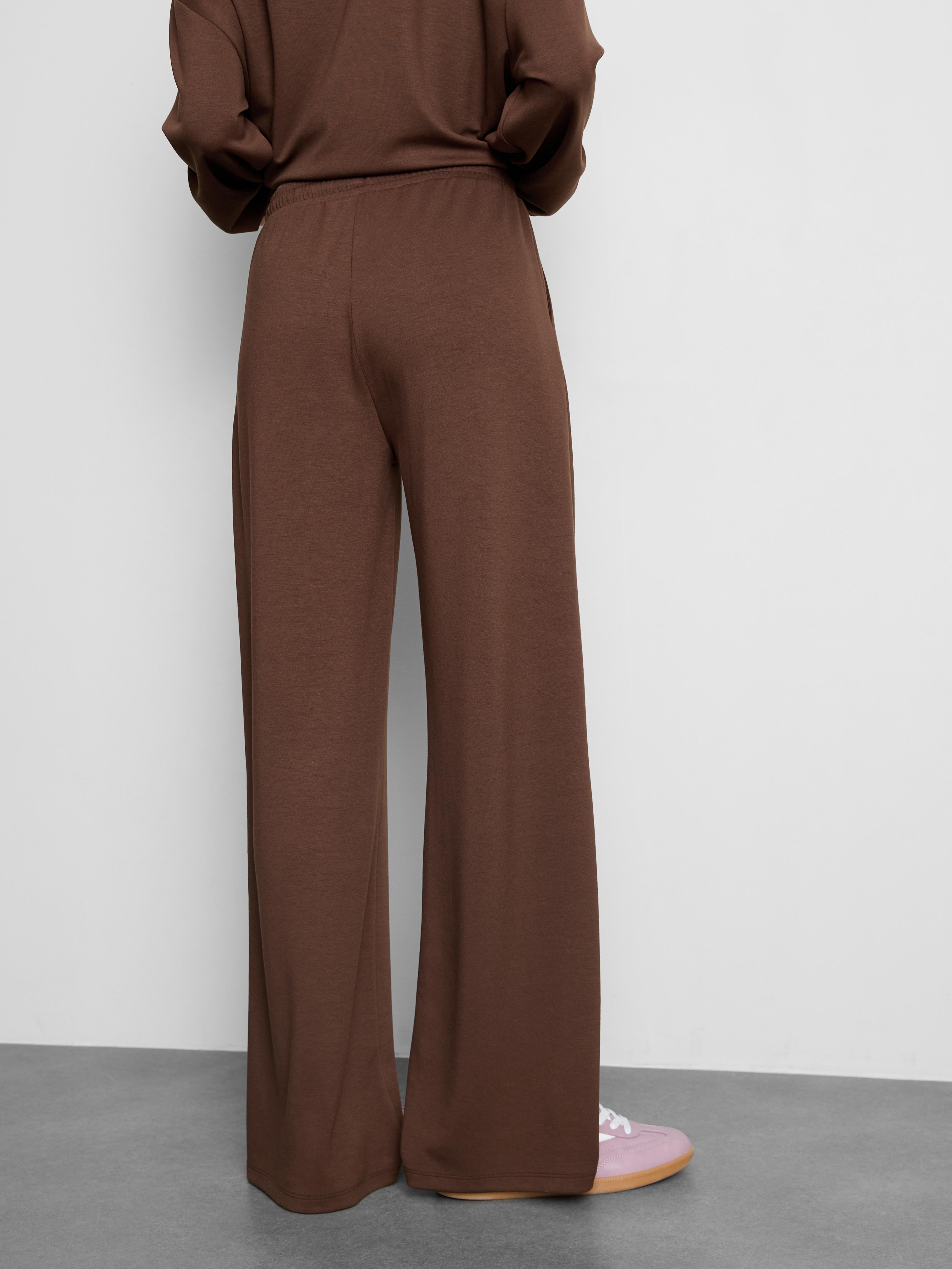 Pantaloni casual largi