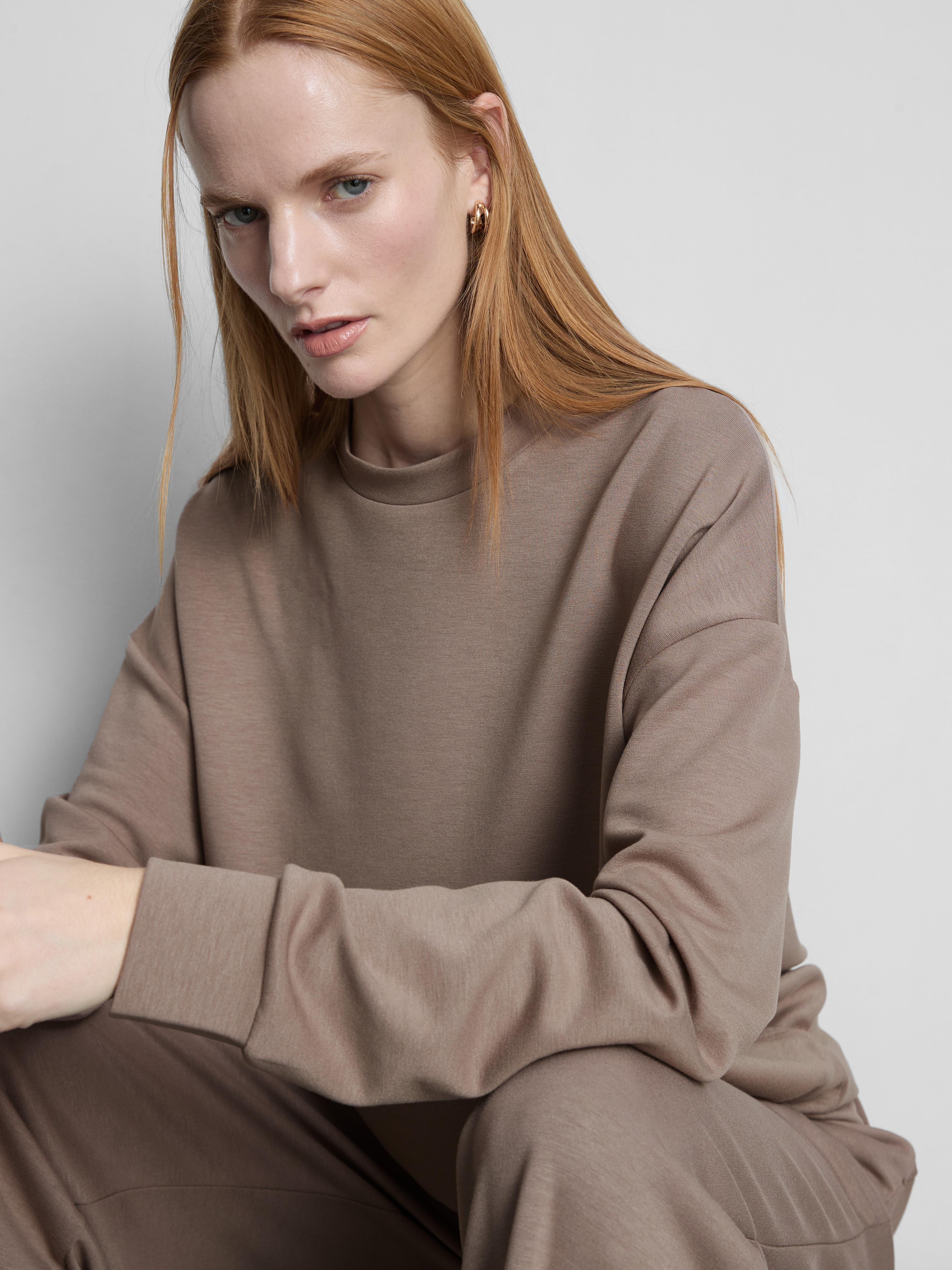 Women's Taupe Active Round Neck Sweatshirt