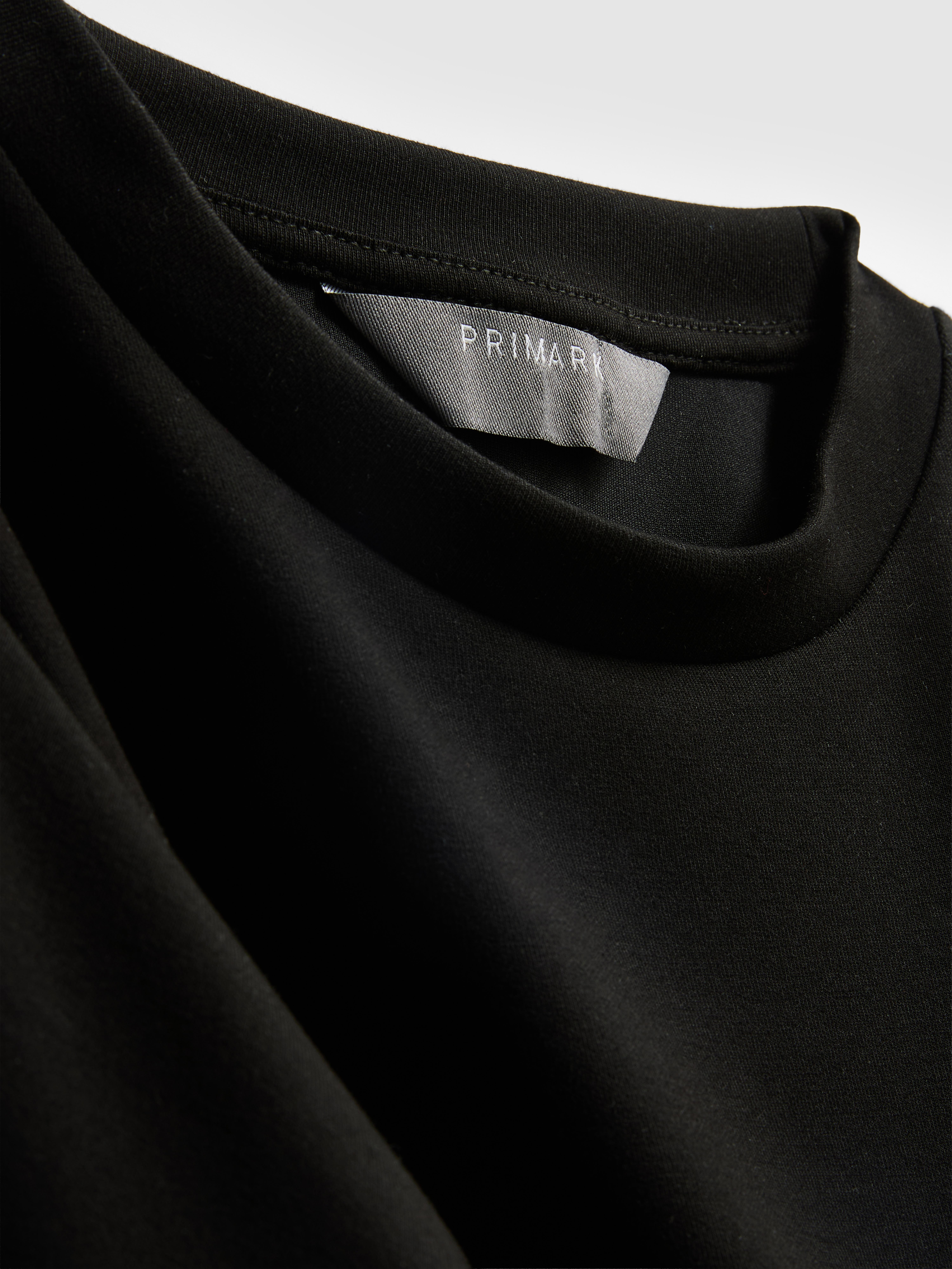 Active Round Neck Sweatshirt