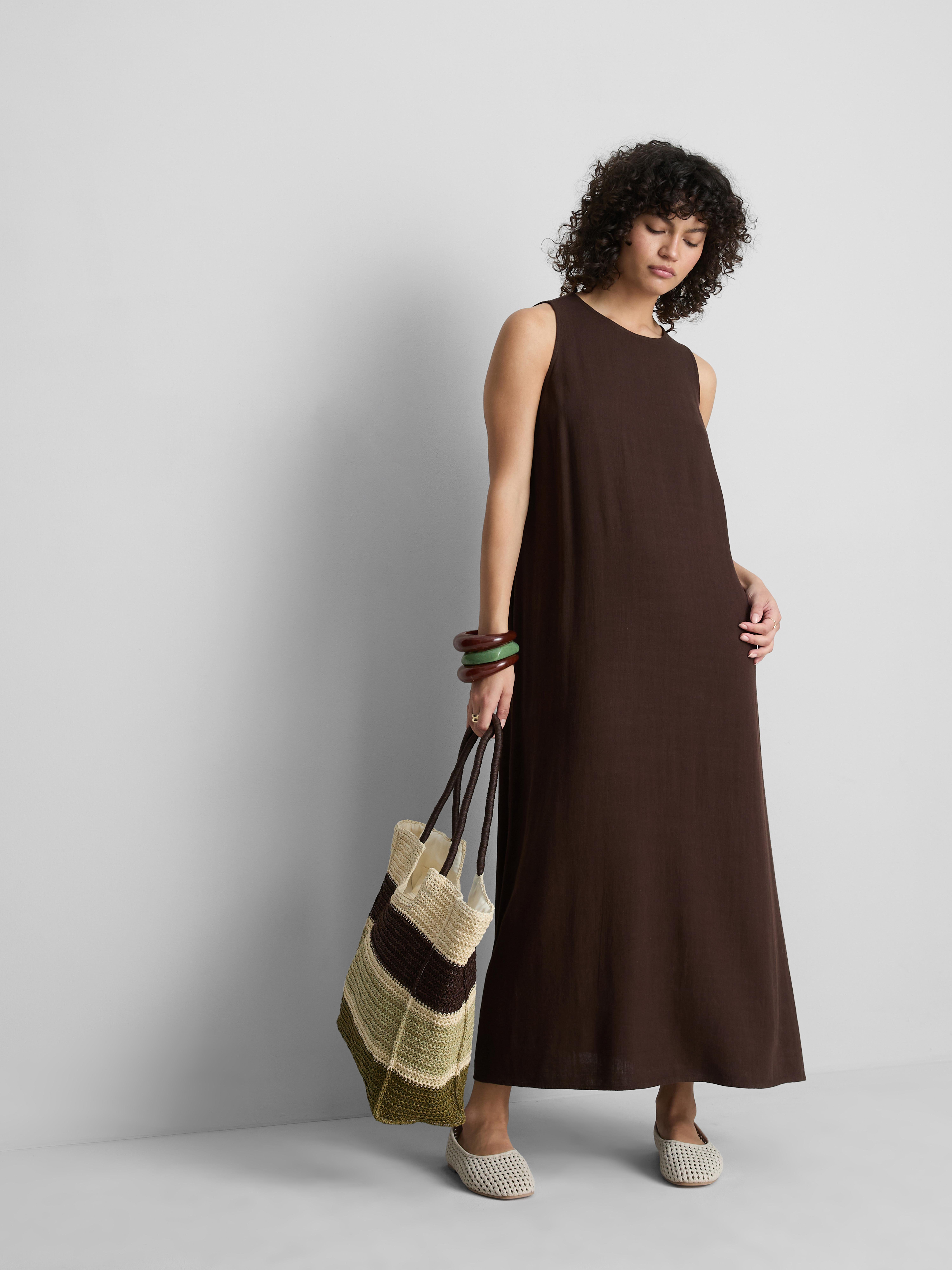 Sleeveless Trapeze Maxi Dress