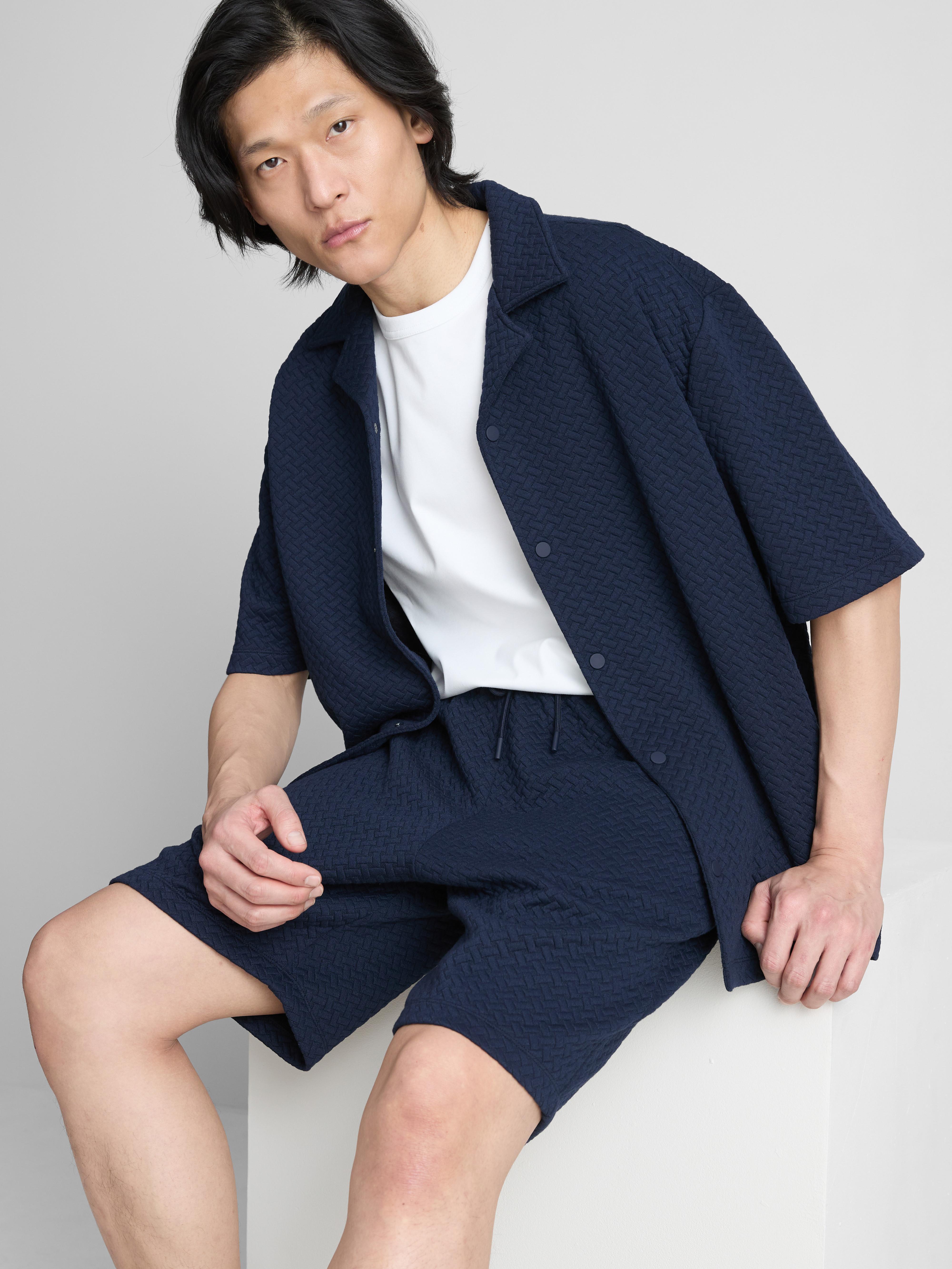 Pantaloni scurți texturați The Edit Bleumarin