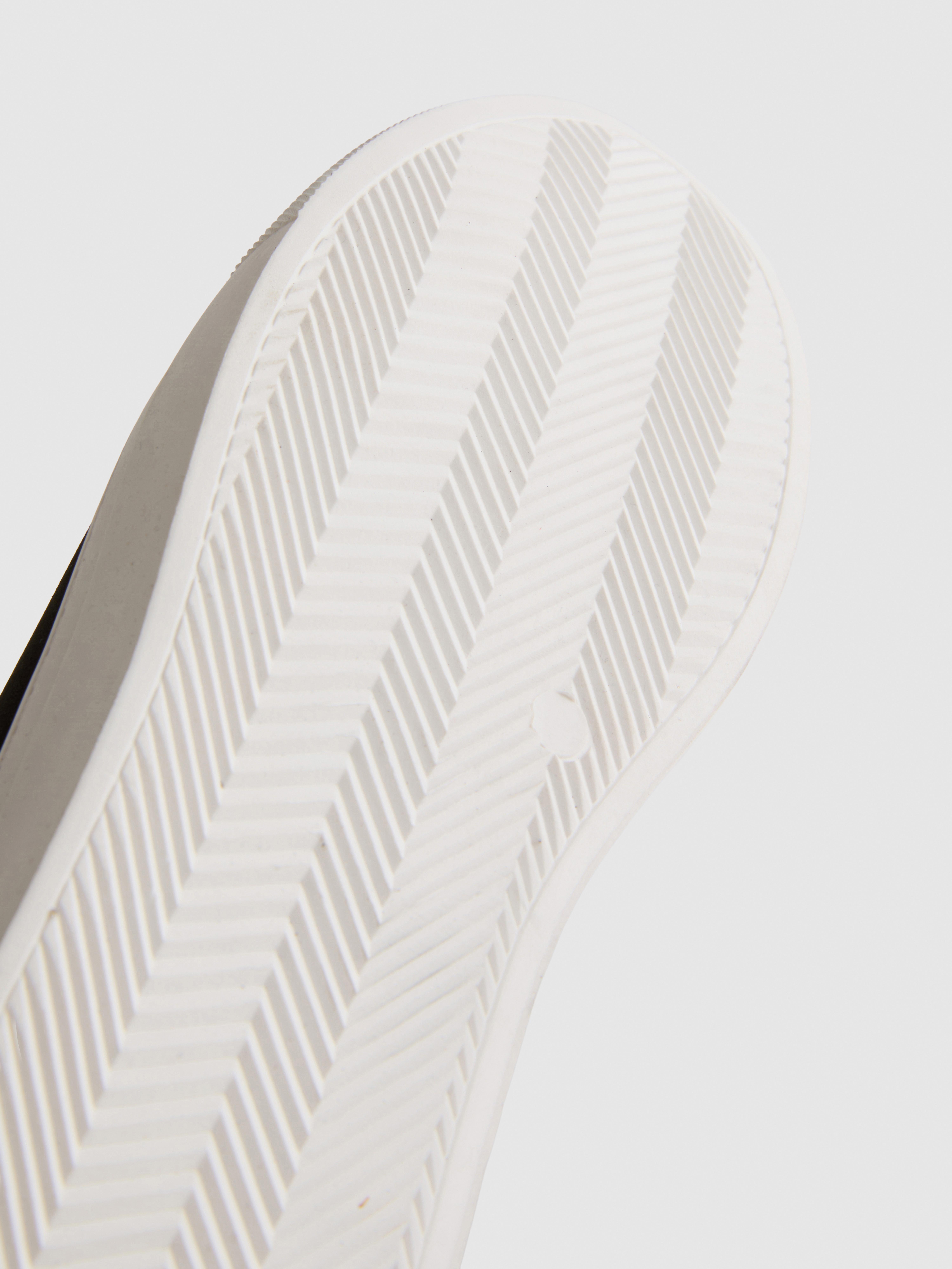 Slip-On Low Top Trainers