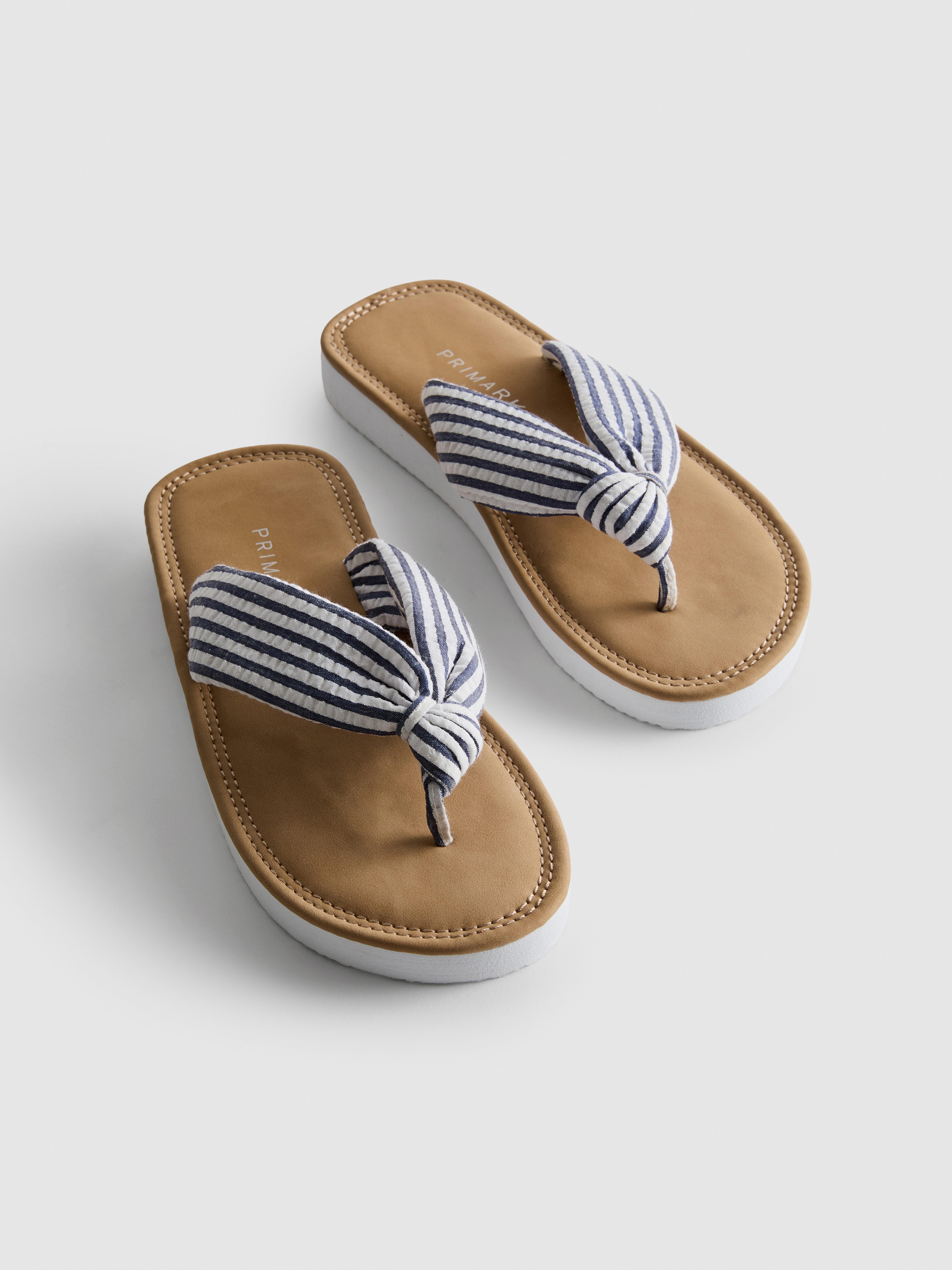 Sandalen met knoopdetail