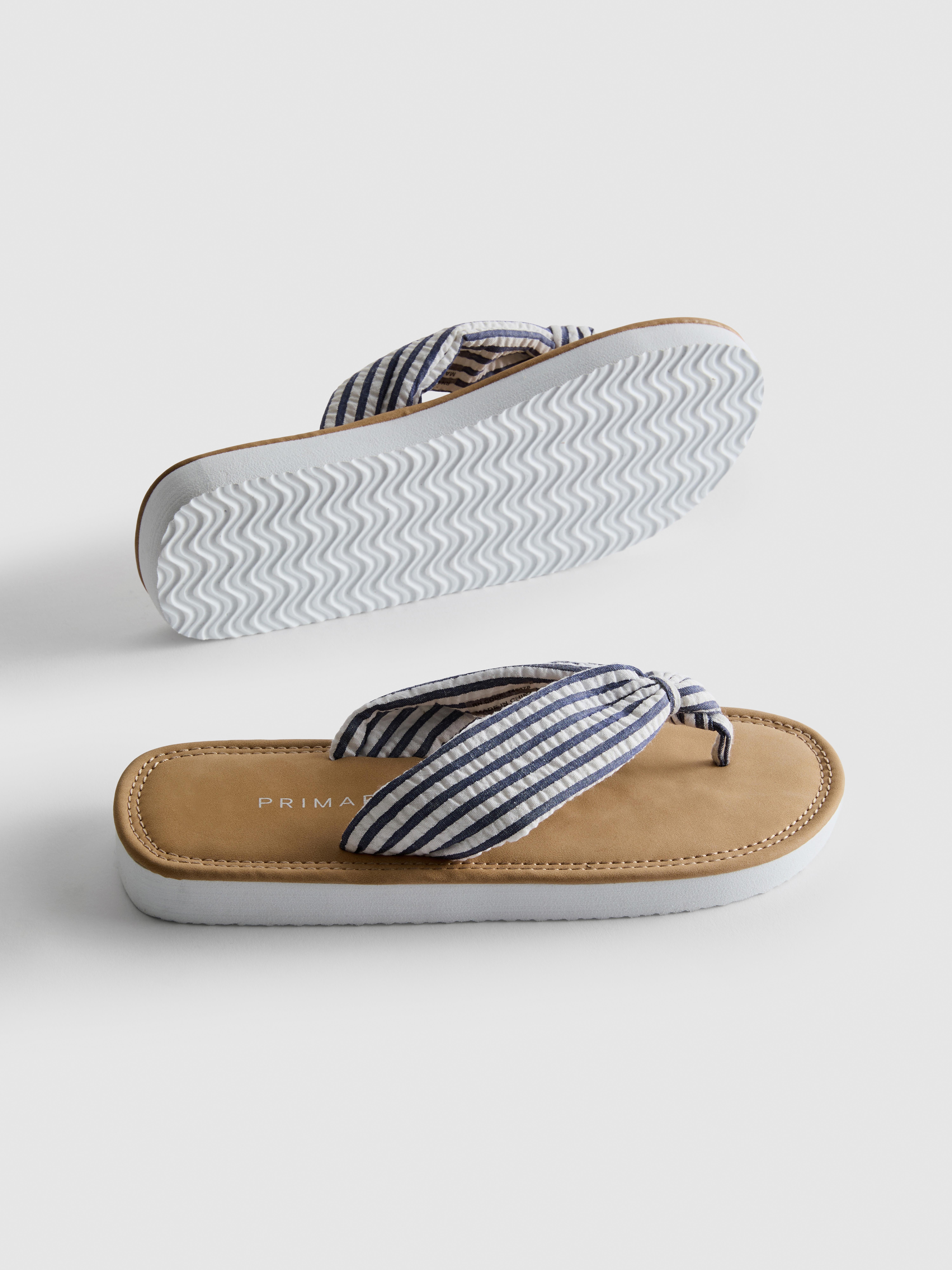 Sandalen met knoopdetail