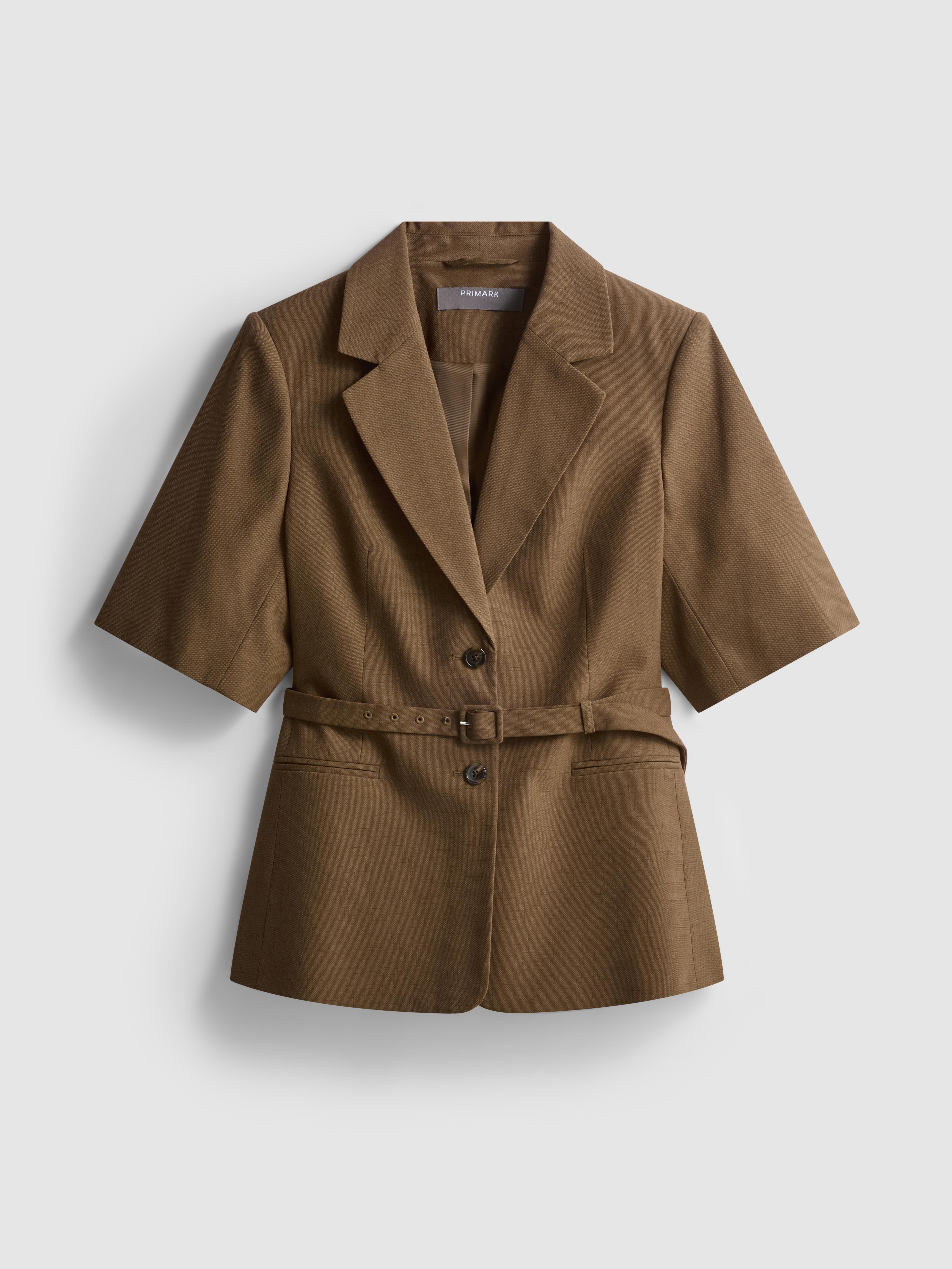 Kurzärmeliger Blazer mit Gürtel