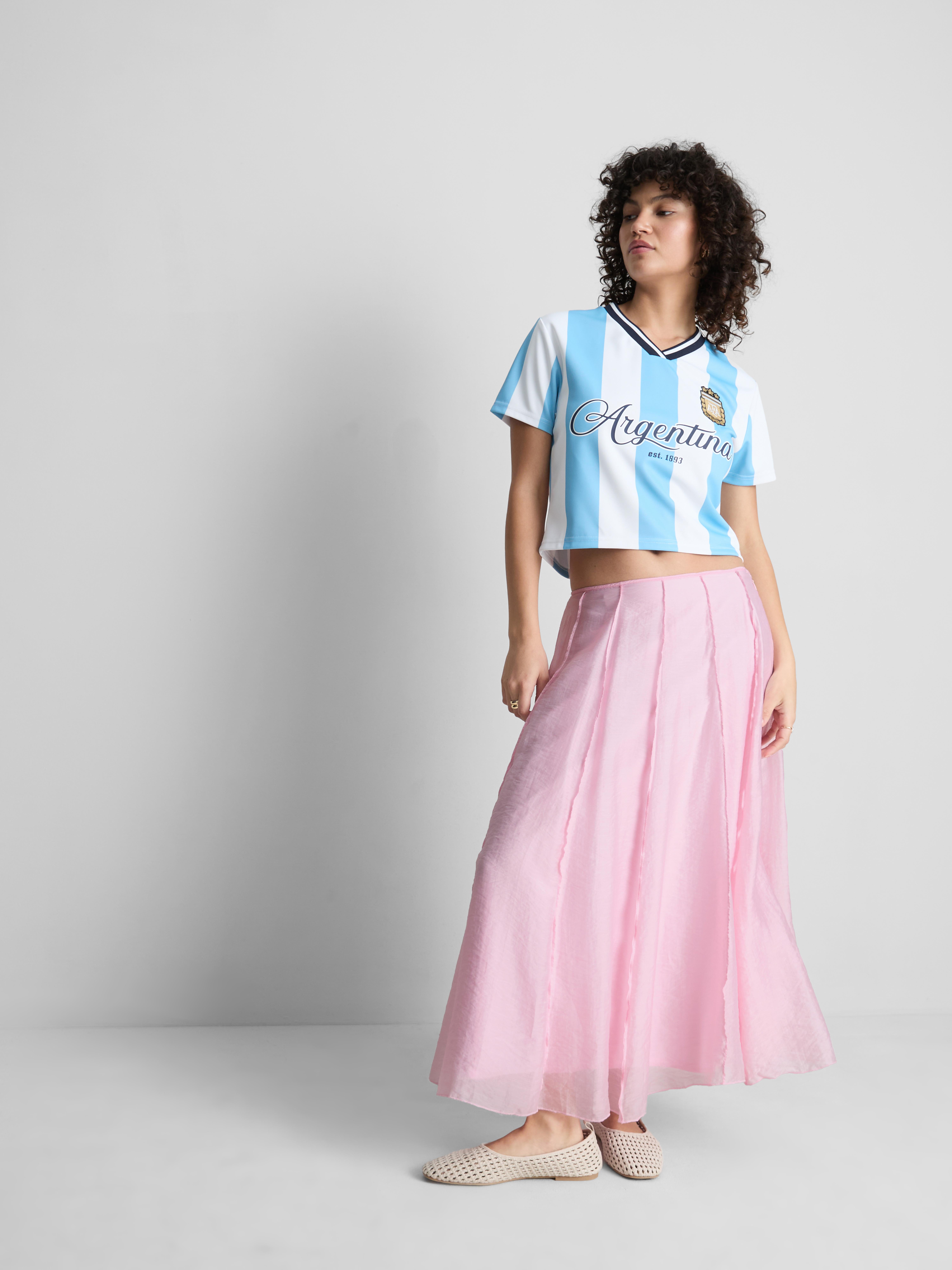 Halflange rok met naaddetails