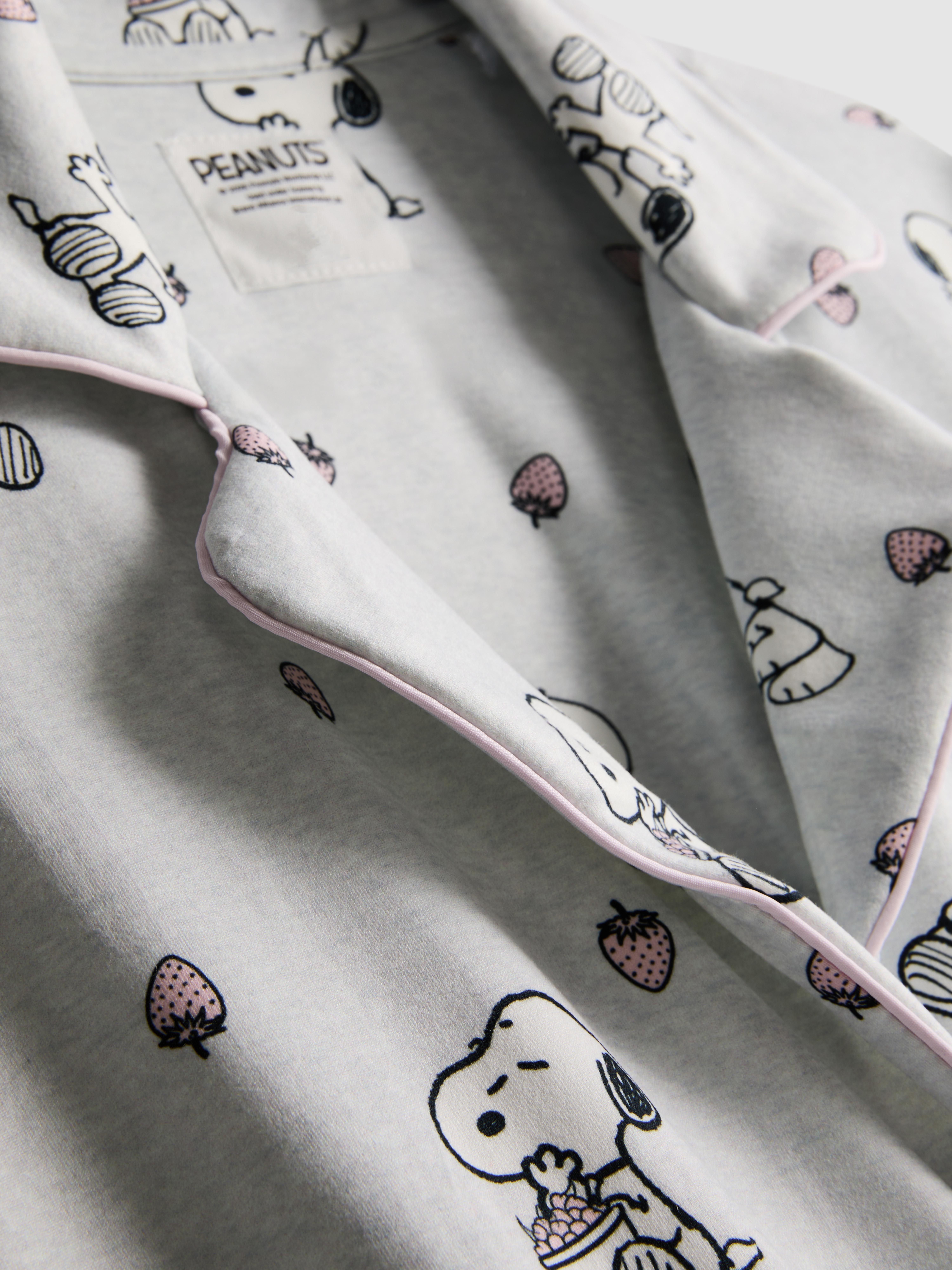 Snoopy Graphic Boyfriend Pajamas