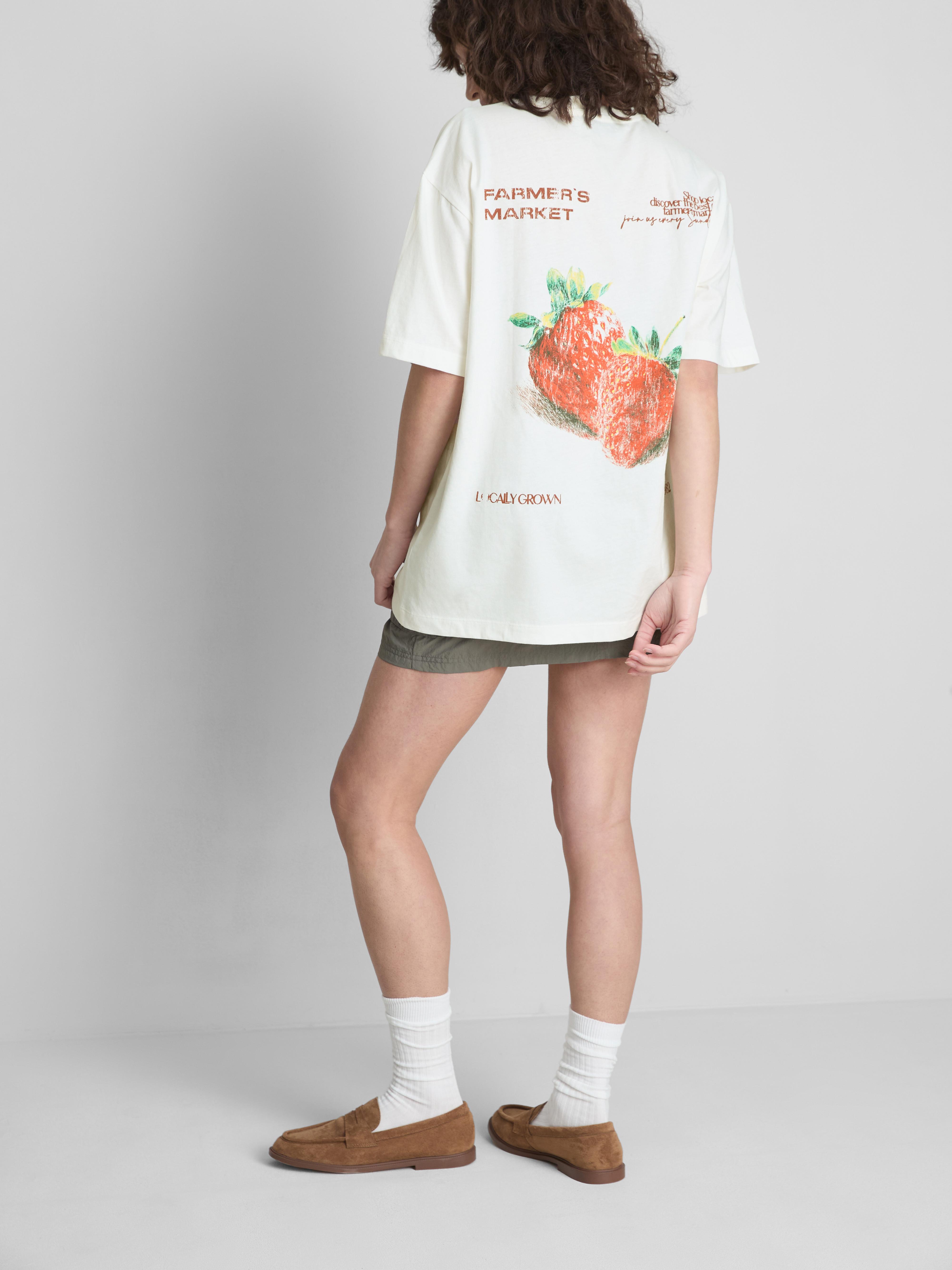 The Primark Scene | Cotton Oversized Strawberries Tee