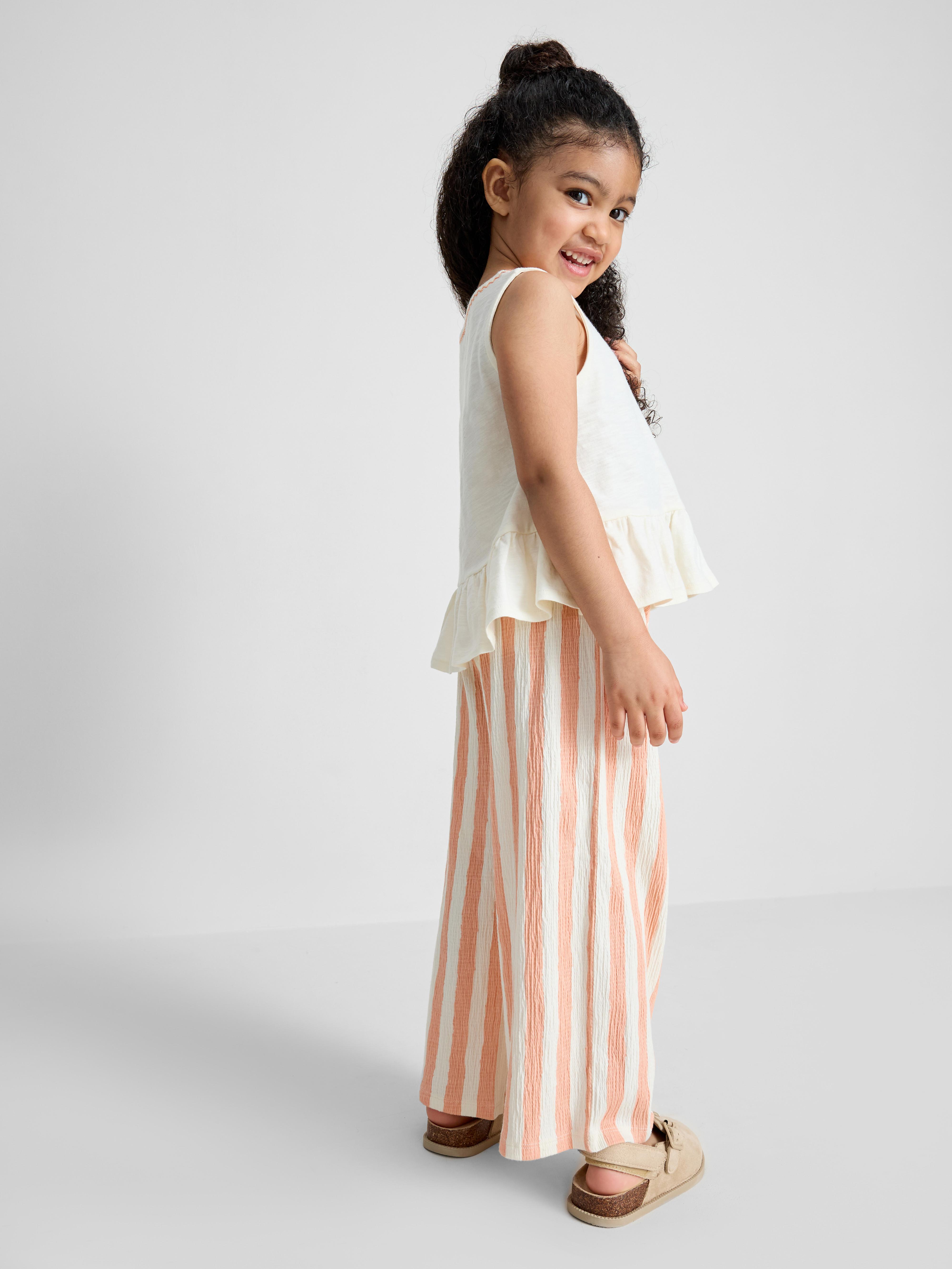 1,5–8 Jahre | Besticktes Schößchentop und Hose im Set