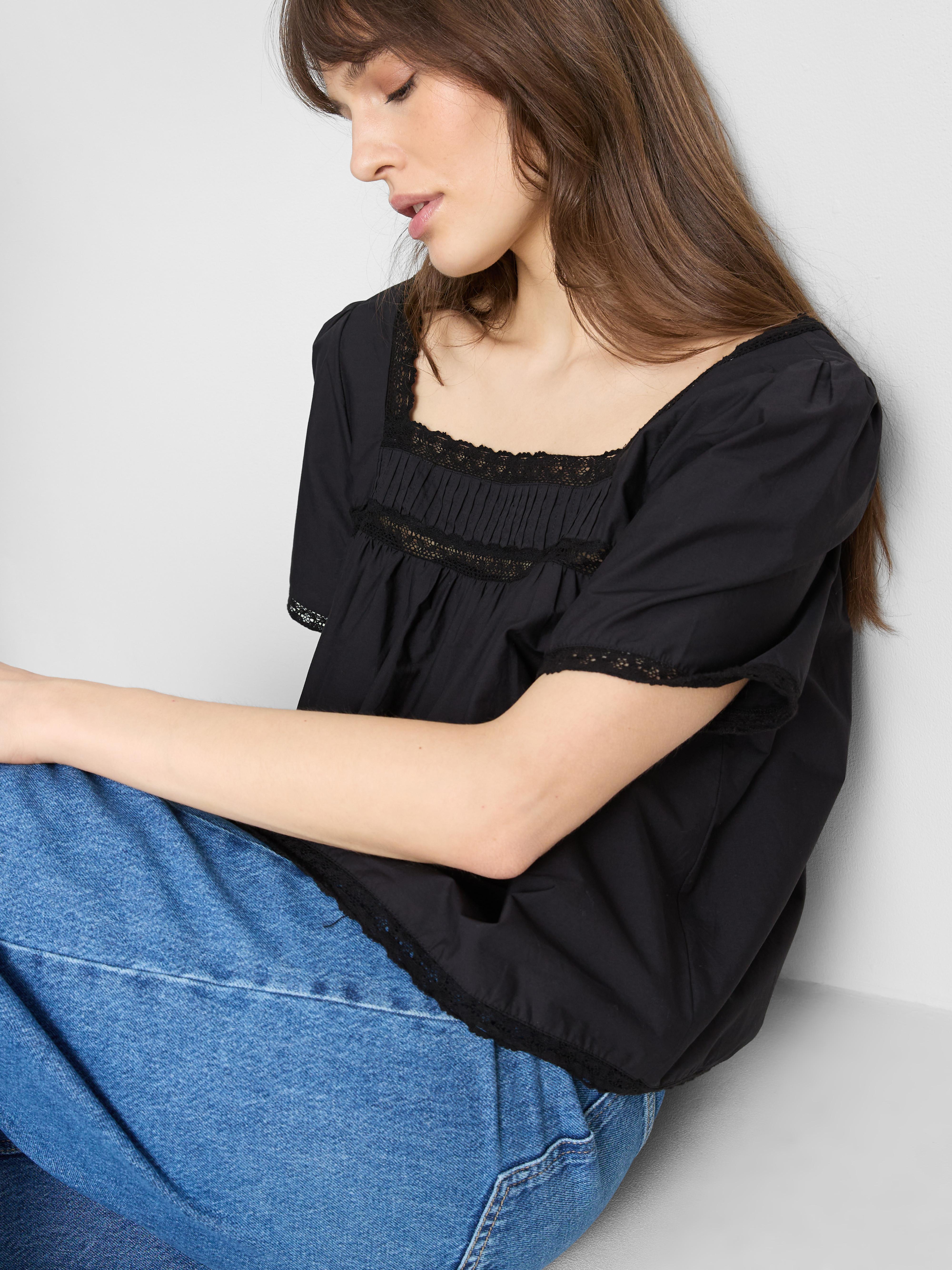 Blusa manga balão rebordo renda algodão