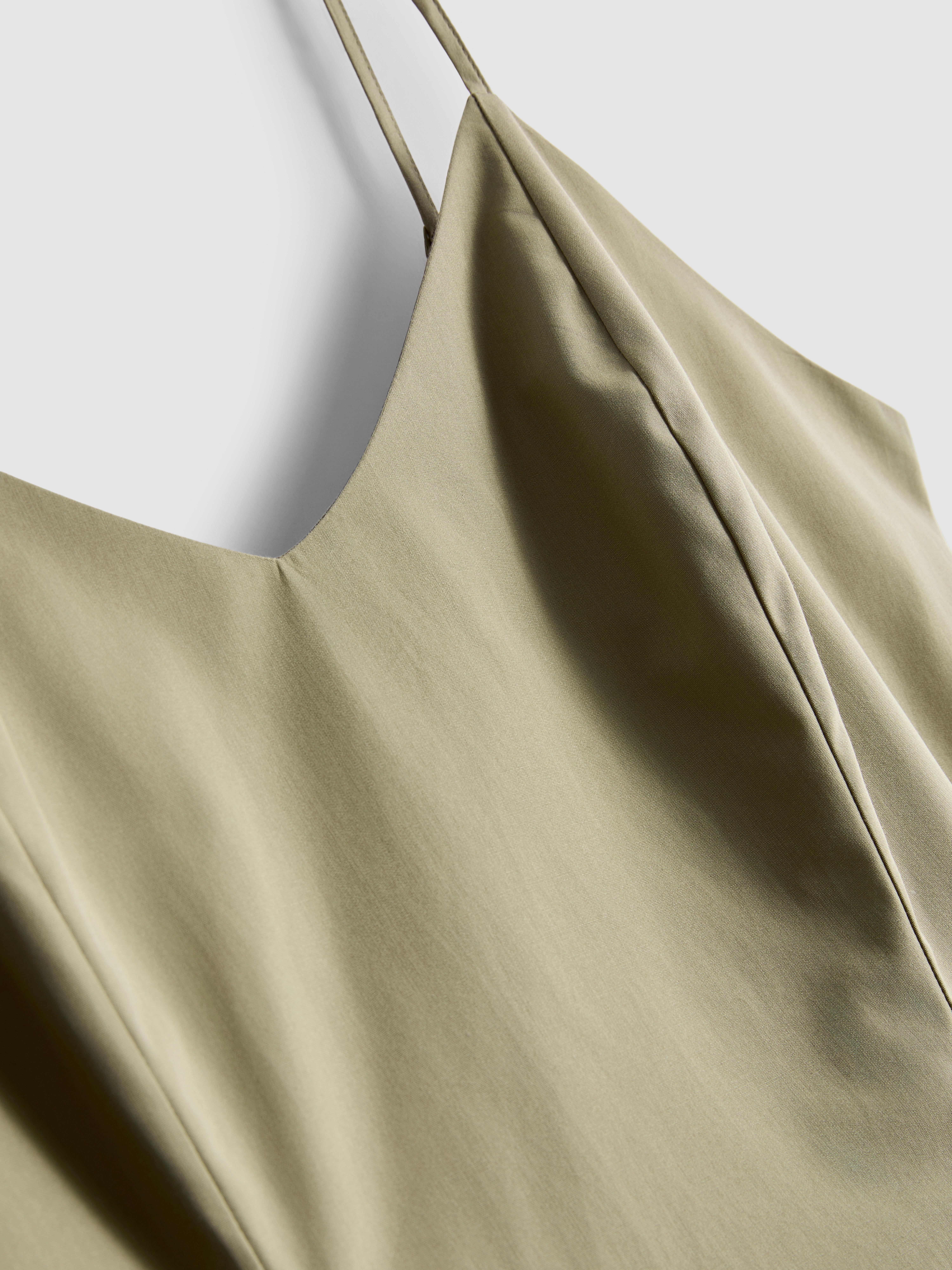 Miniabito strutturato con corsetto