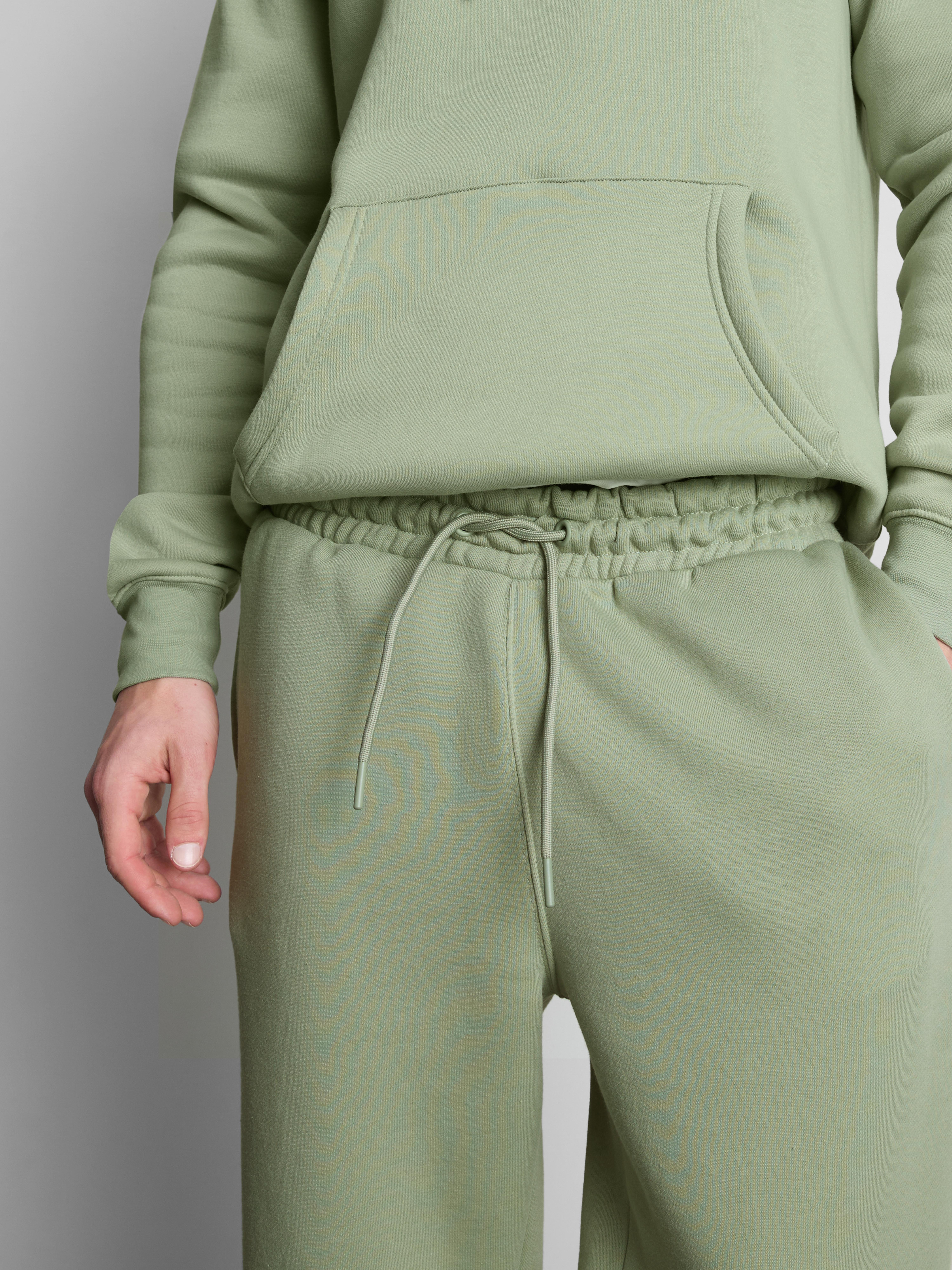 Essential Drawsring Joggers