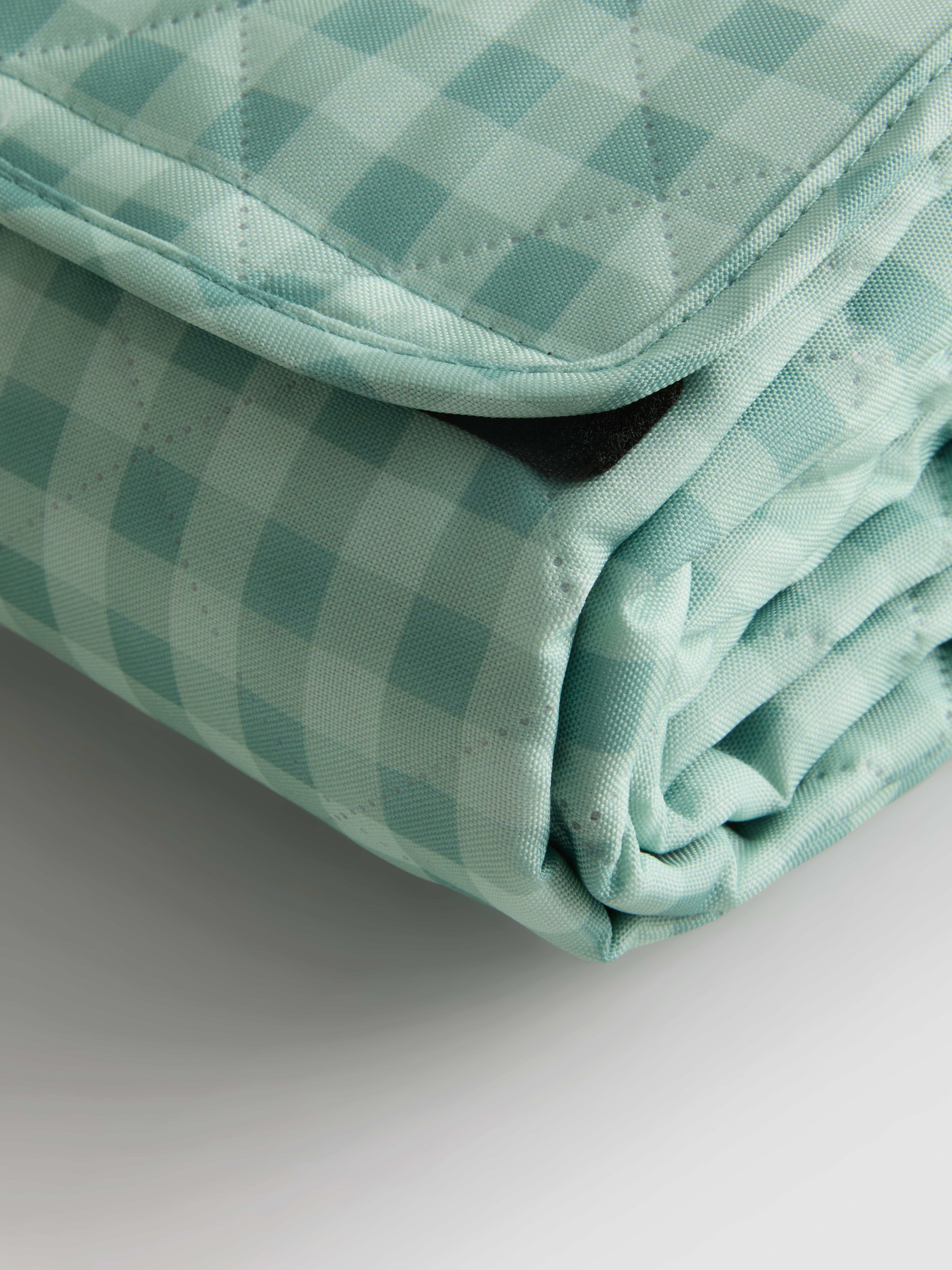 Quilted Foldaway Picnic Blanket