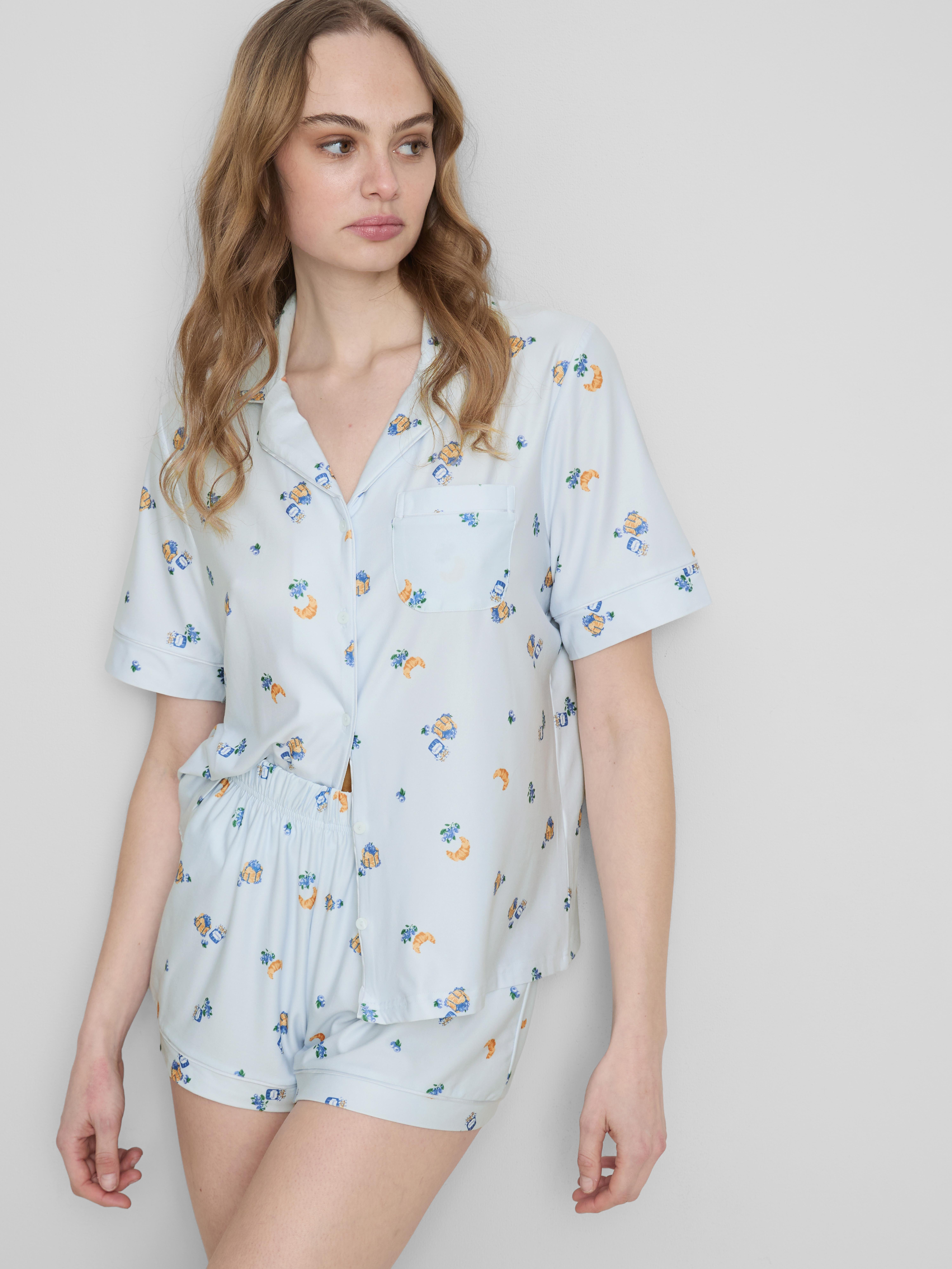 Kurzer Boyfriend-Schlafanzug mit Frühstücks-Print