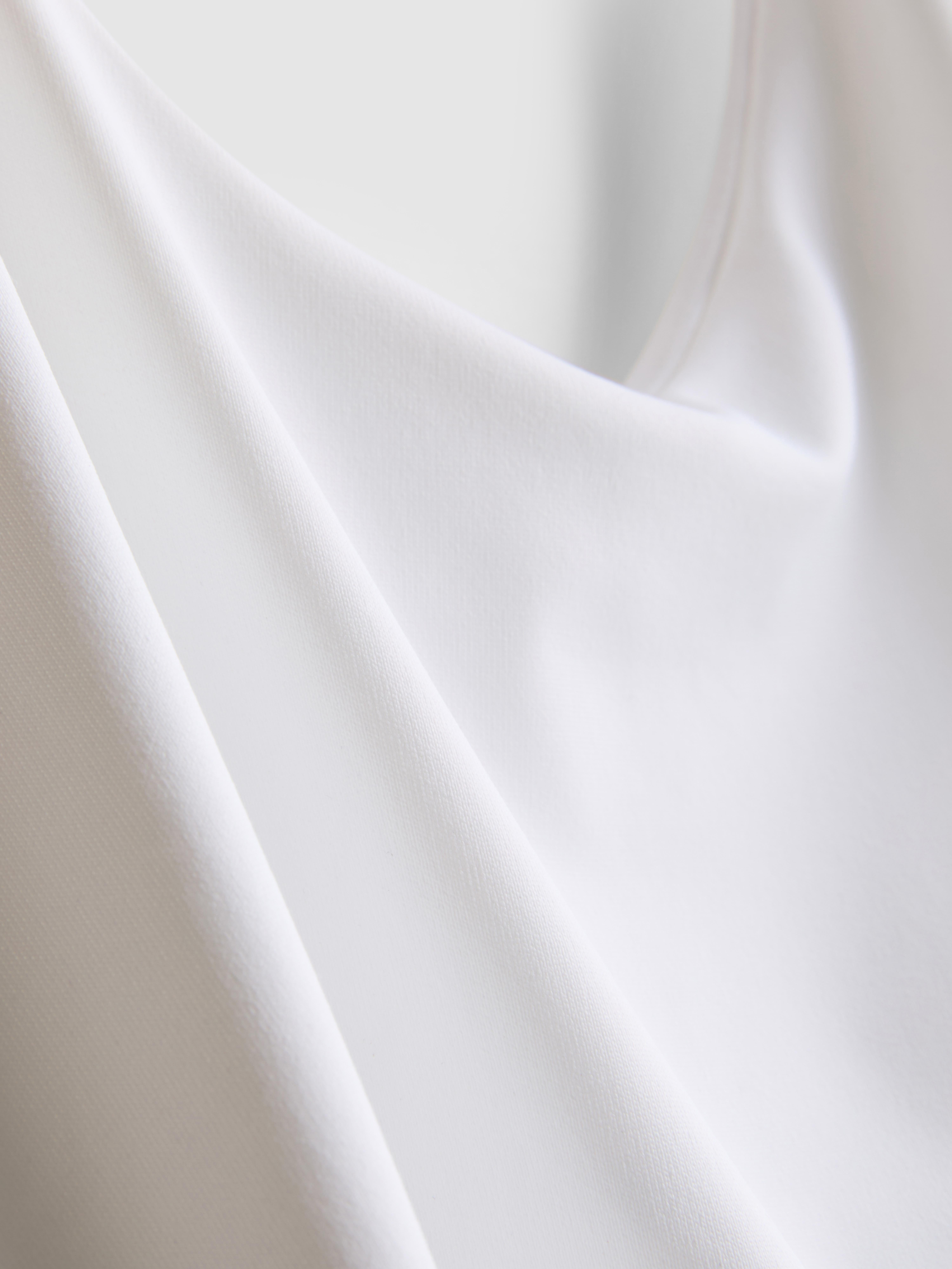 The Primark Scene | Haut court dos nu
