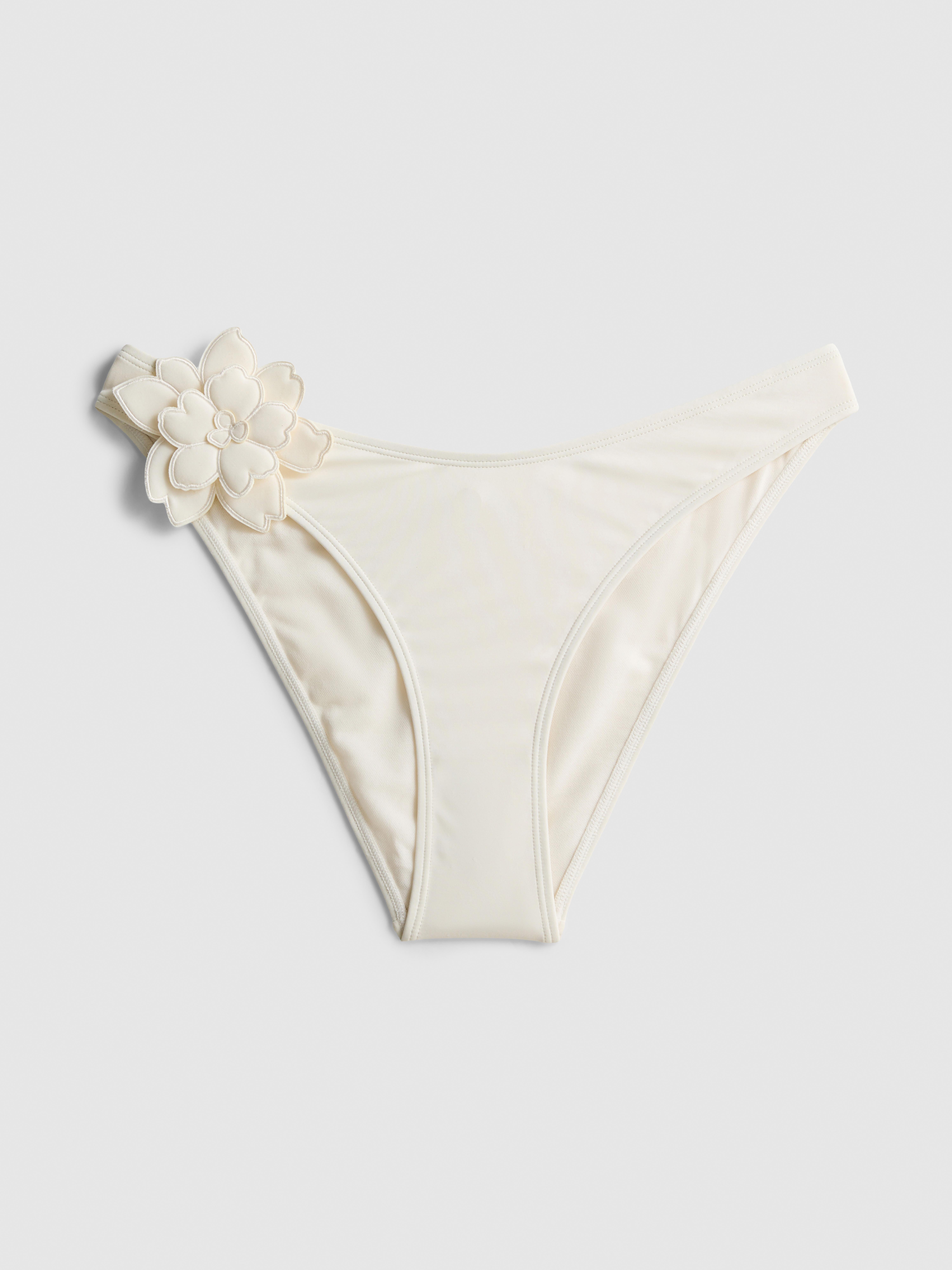 Braguita de bikini con flores en 3D