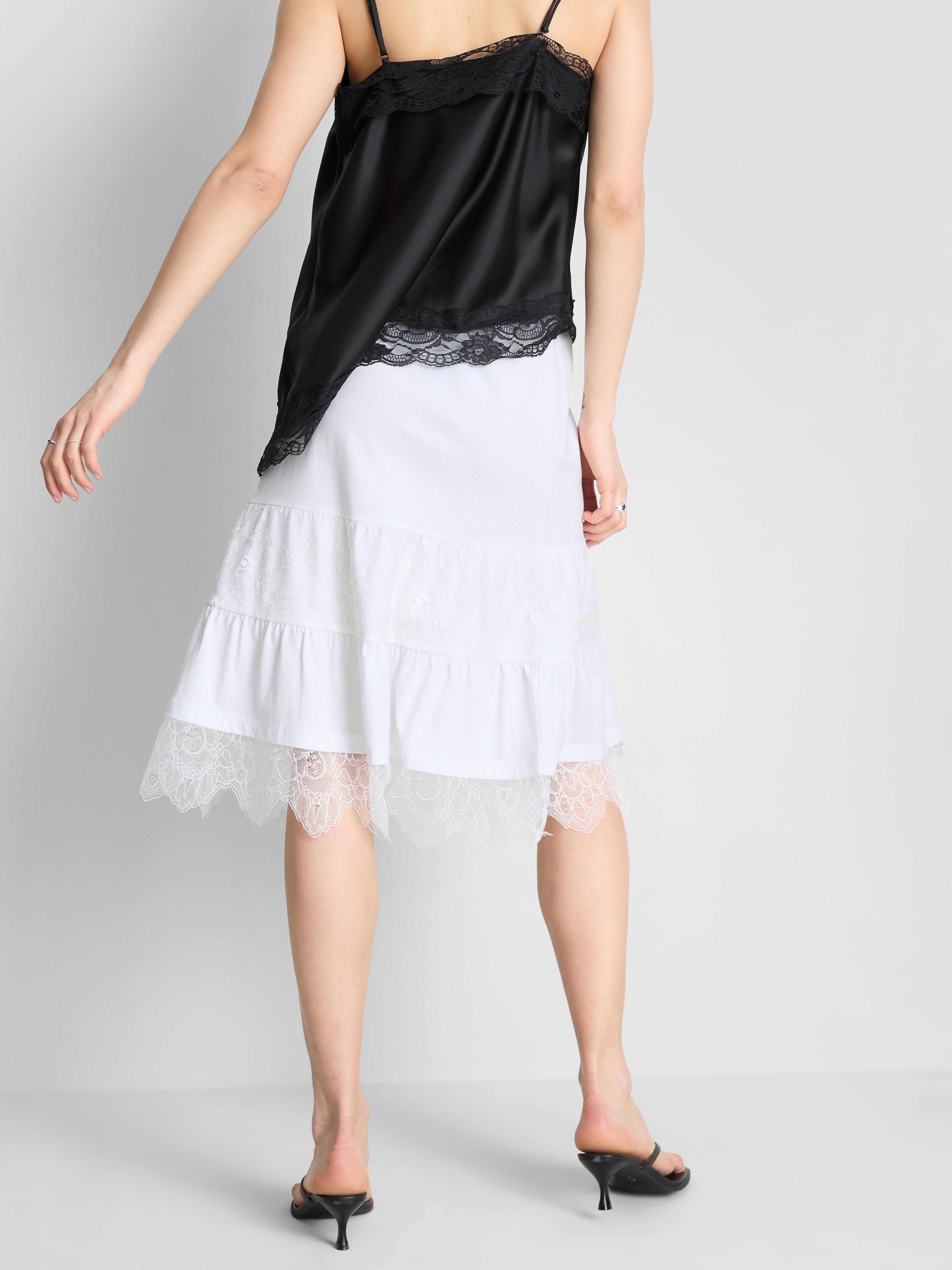 Jupe mi-longue en coton majoritaire et dentelle