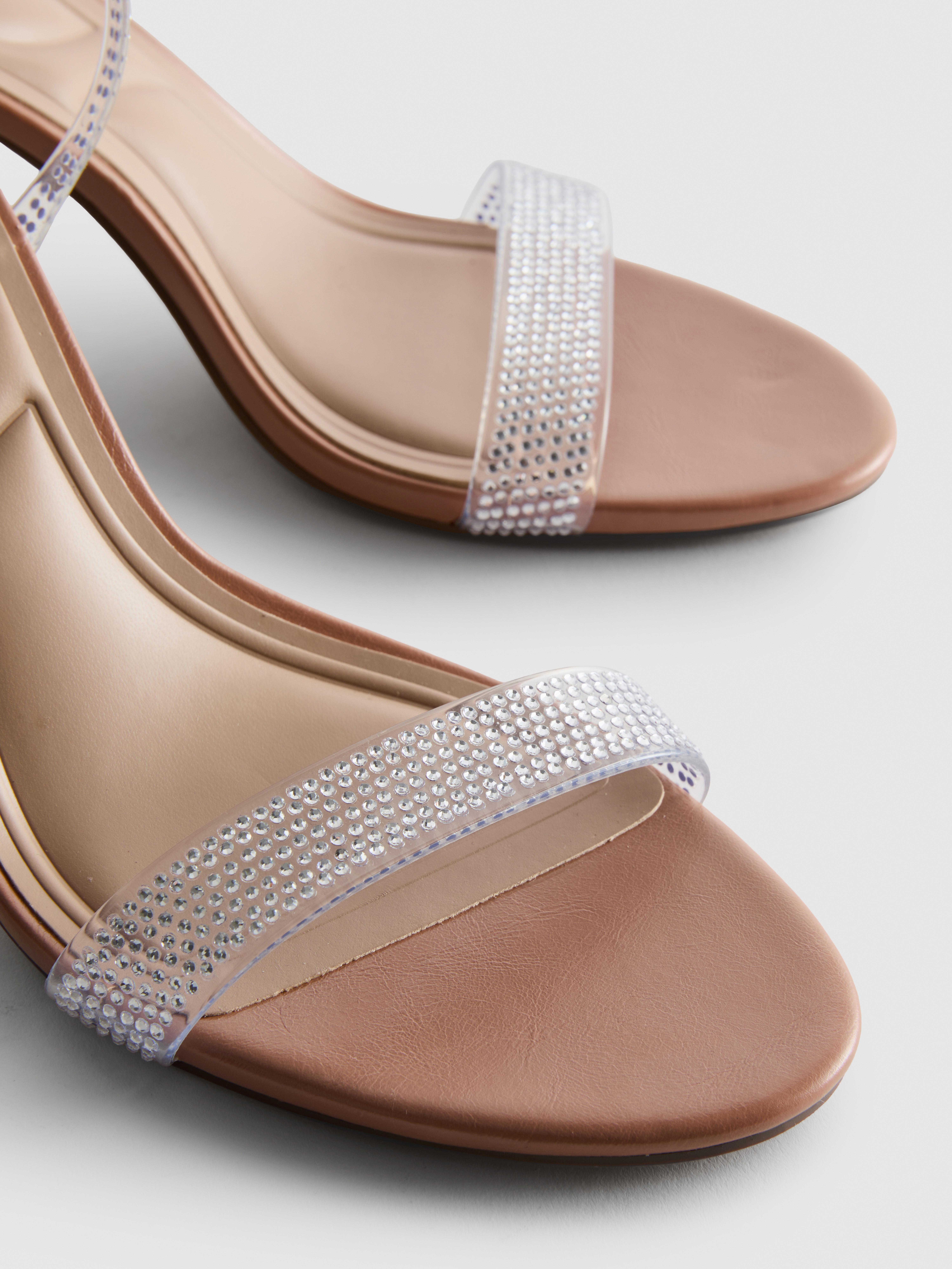 Sandales à talons transparents et strass