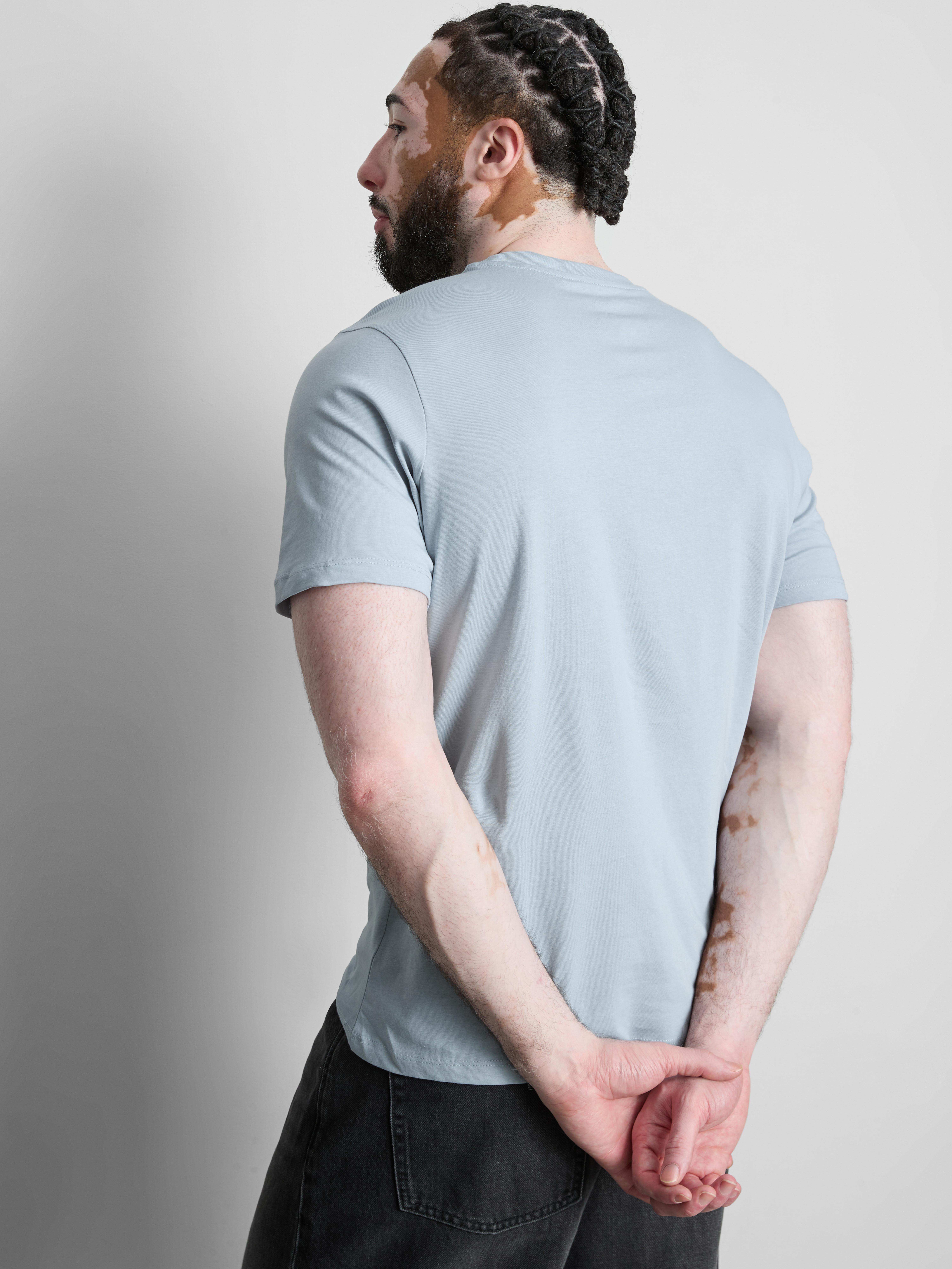 T-shirt z nadrukiem Shelby