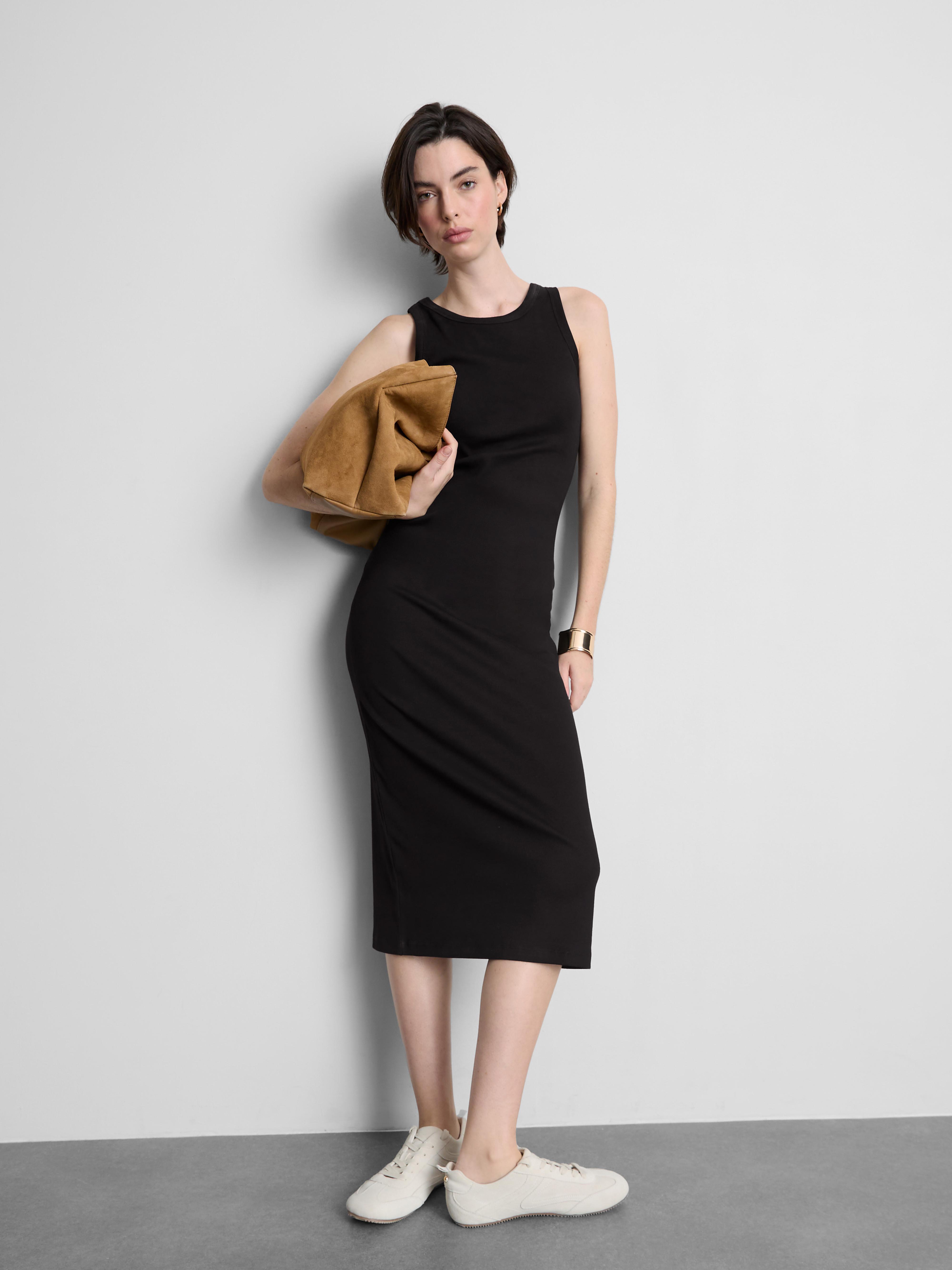 Vestido midi canelado sutiã incorporado