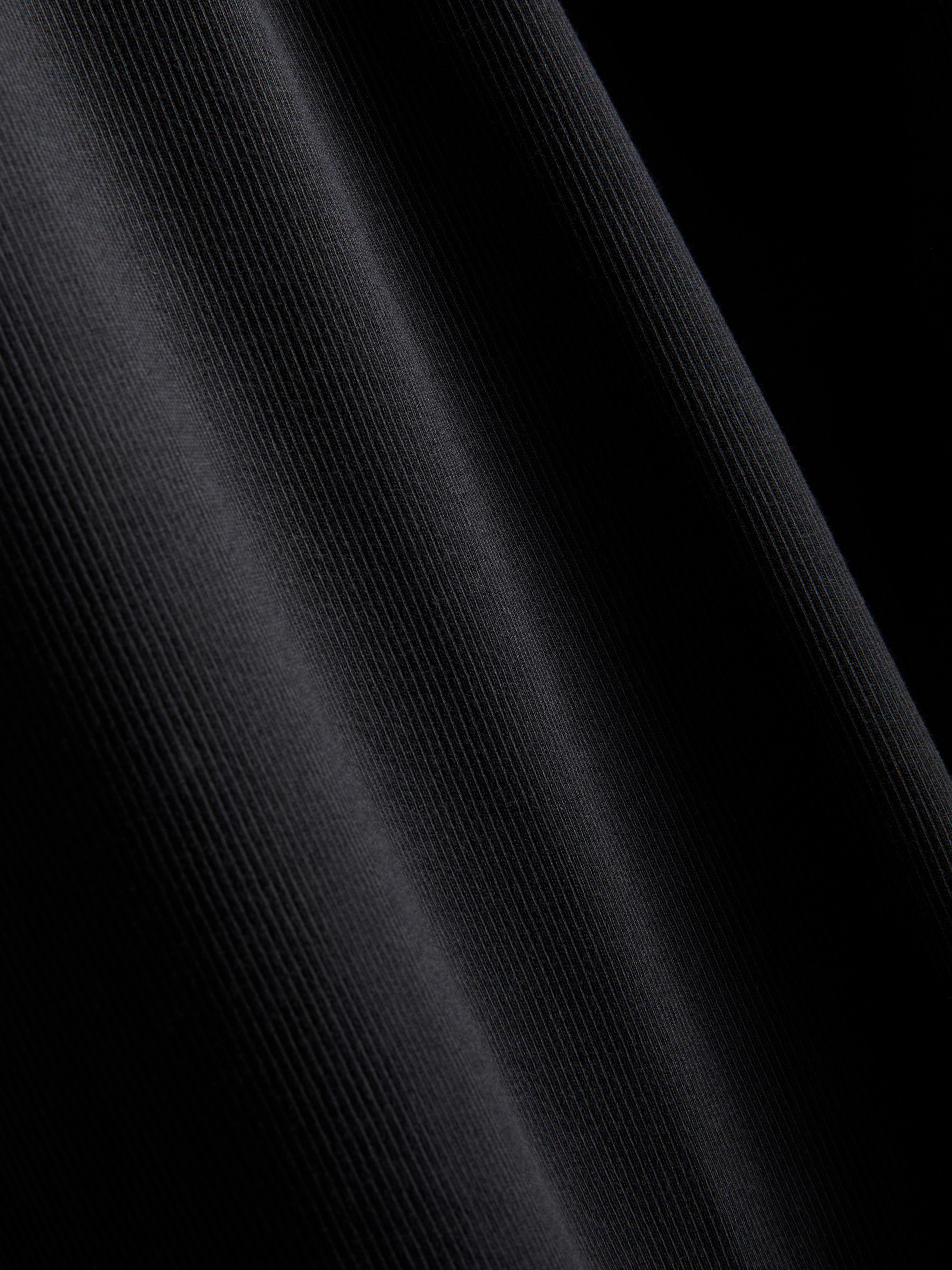 Vestido midi canelado sutiã incorporado