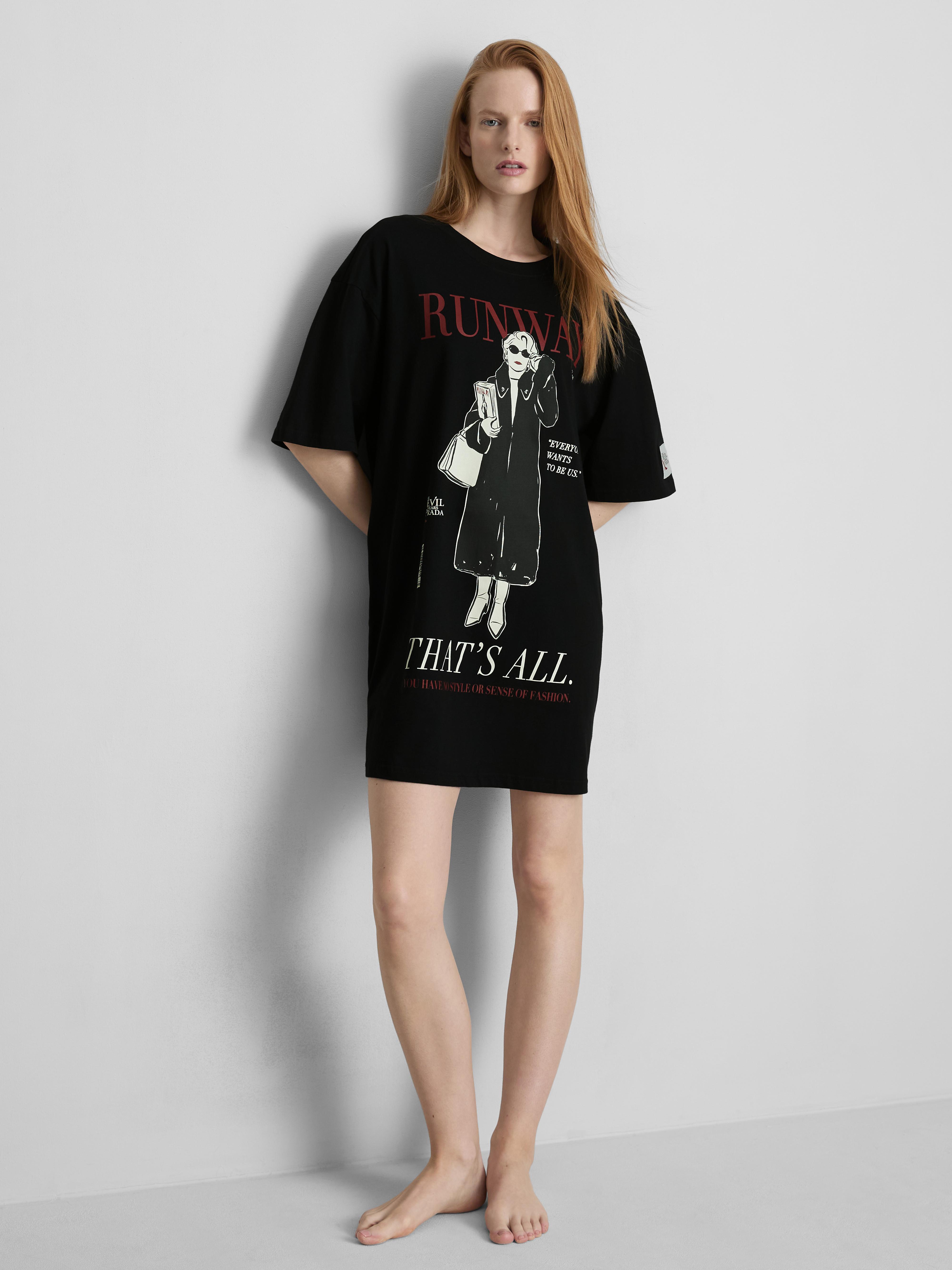Chemise de nuit oversize en coton à motif Le Diable s'habille en Prada