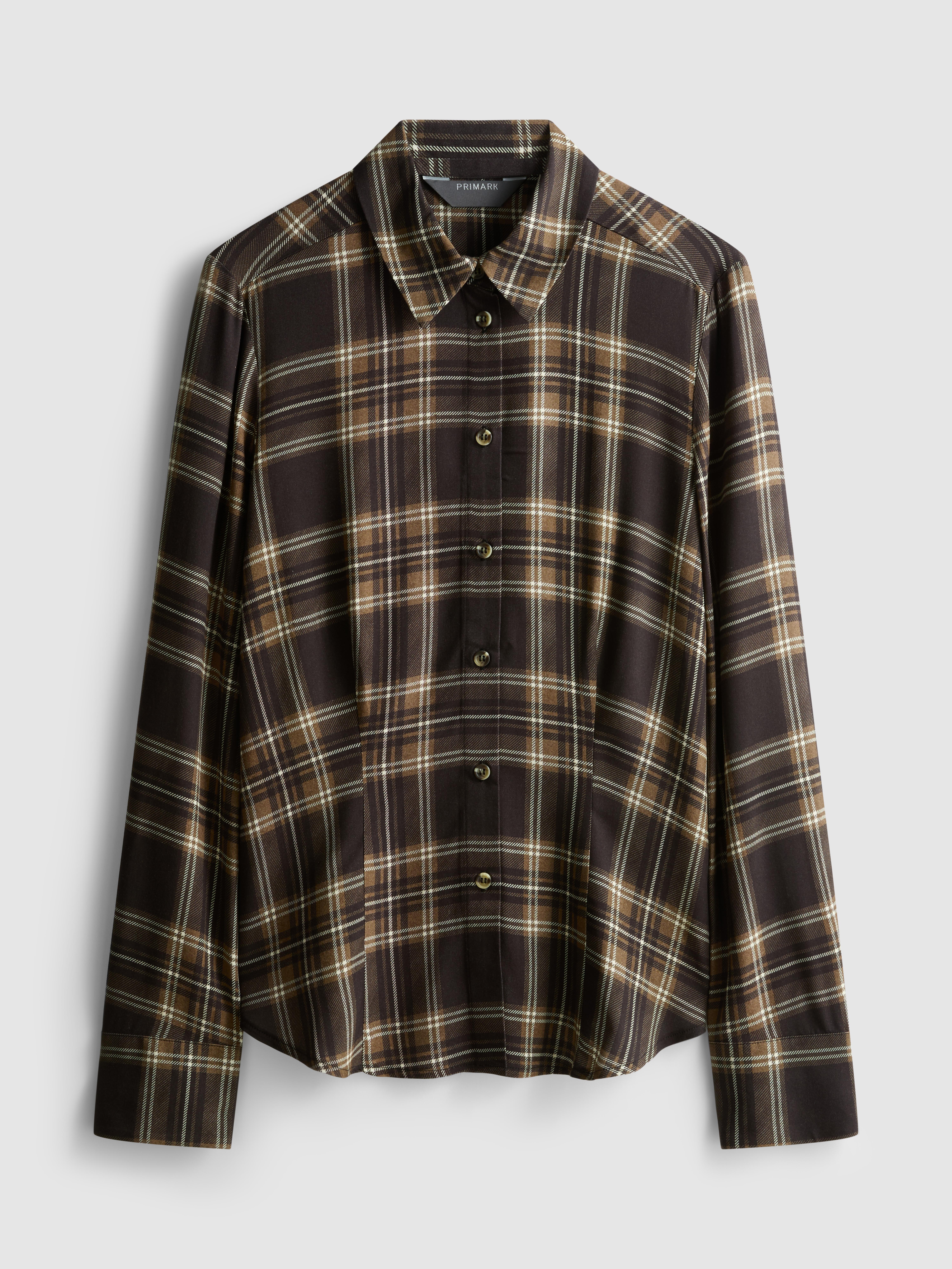 Lässiges, kariertes Hemd