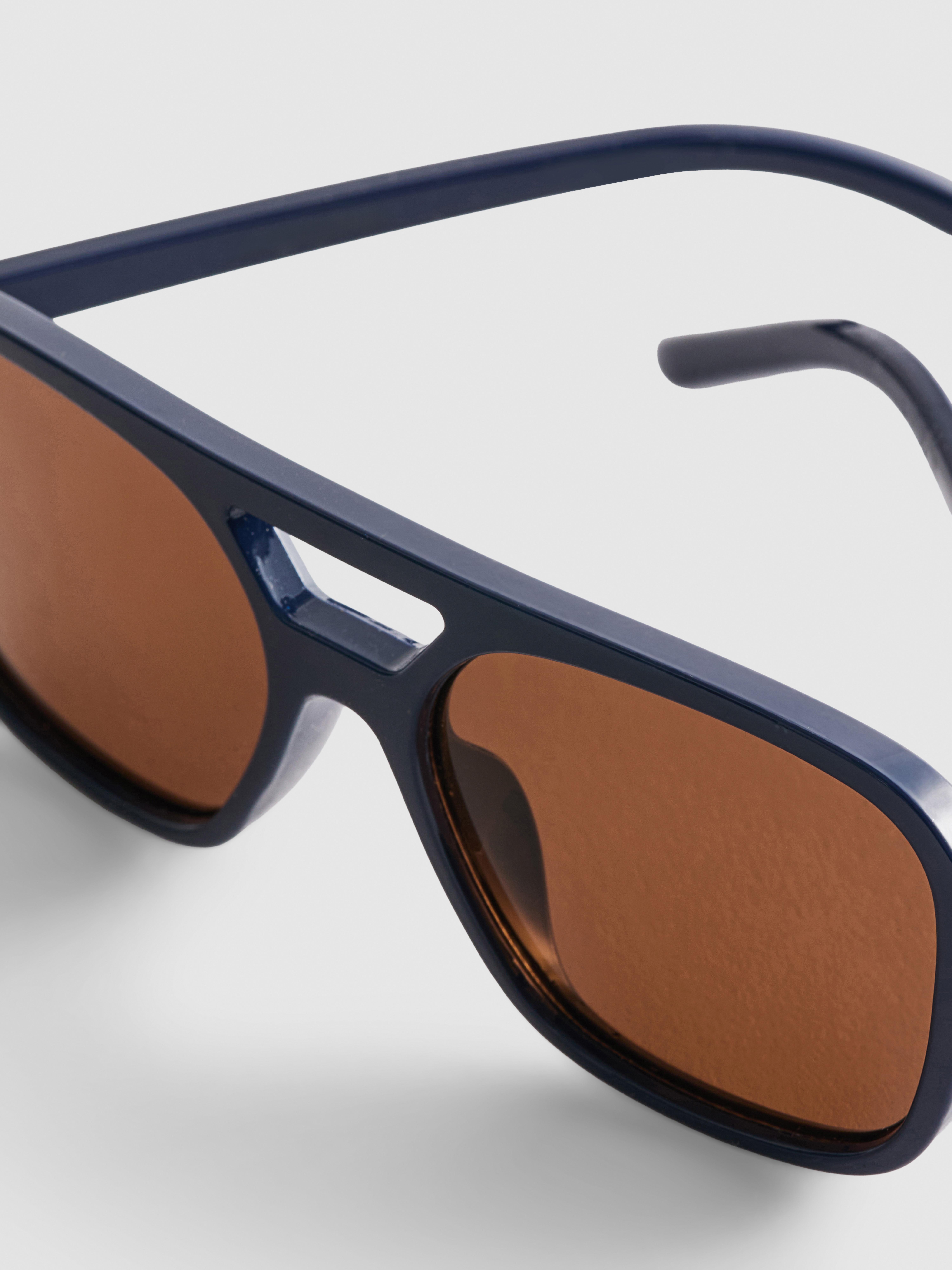 Tinted Lens Aviator-Style Sunglasses