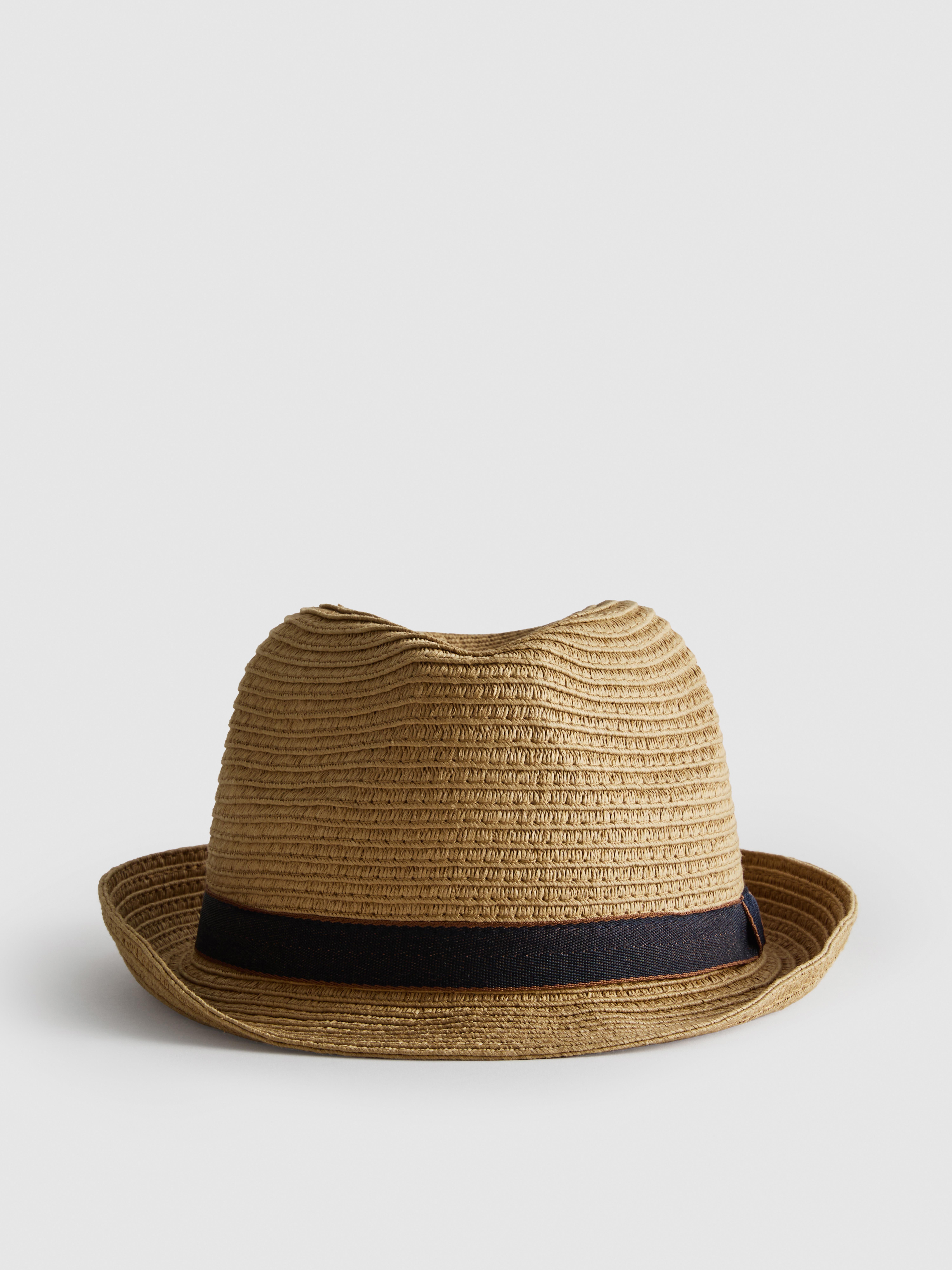 Chapeau tissé