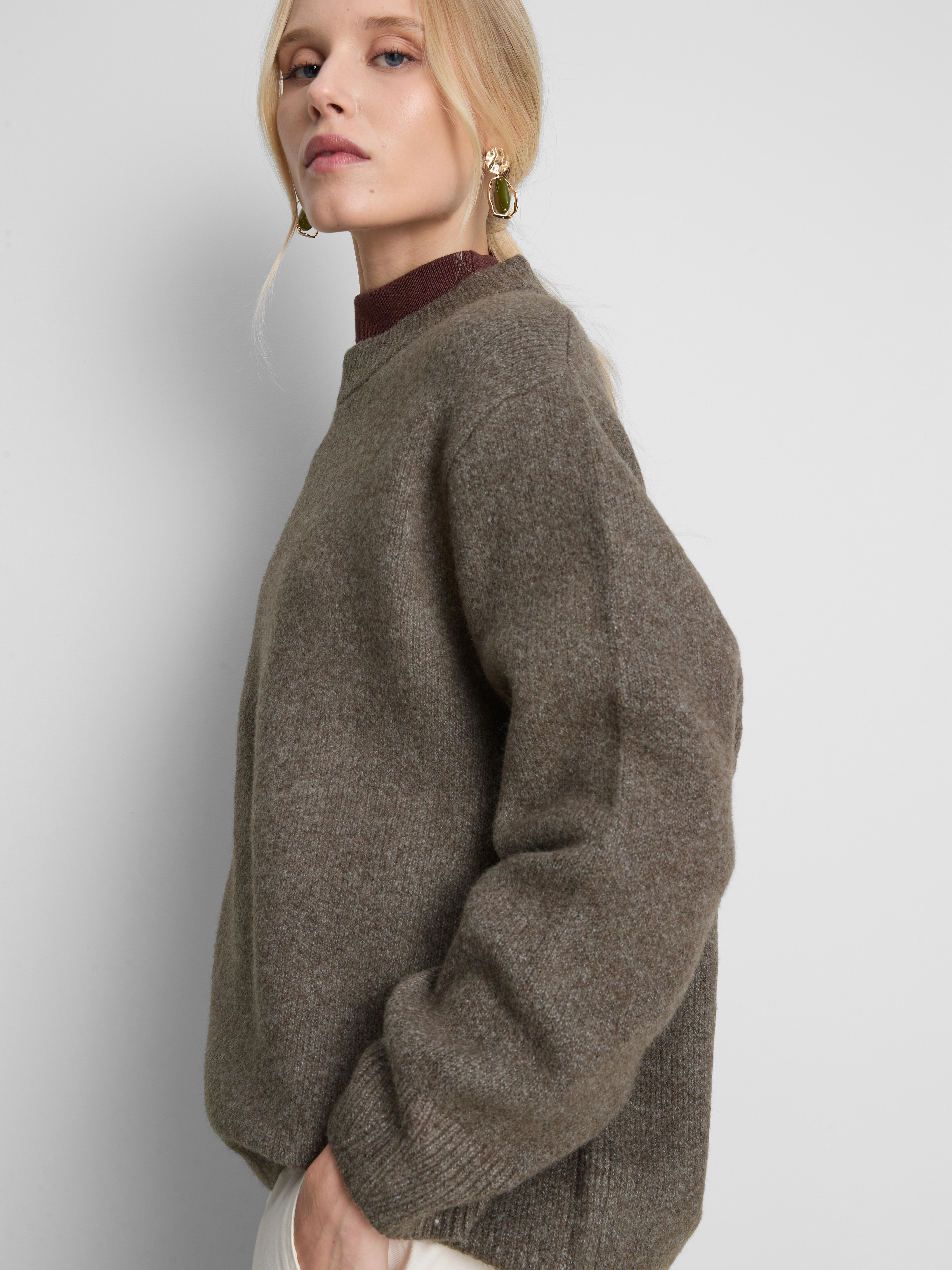 Pullover aus Wollgemisch mit Rundhalsausschnitt im Oversized-Look