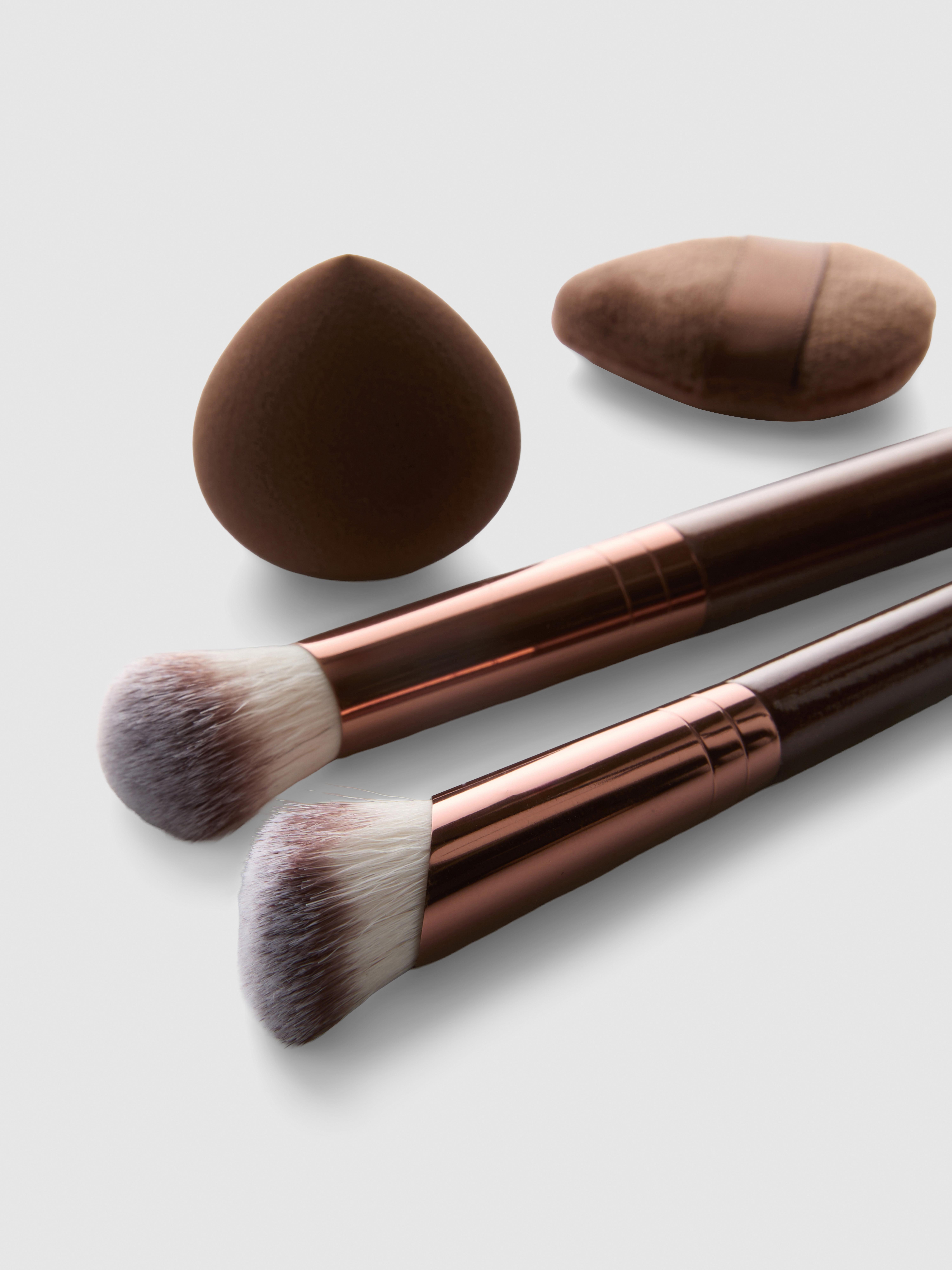 4-Piece PS... Pro Makeup Detailer Brush and Sponge Set