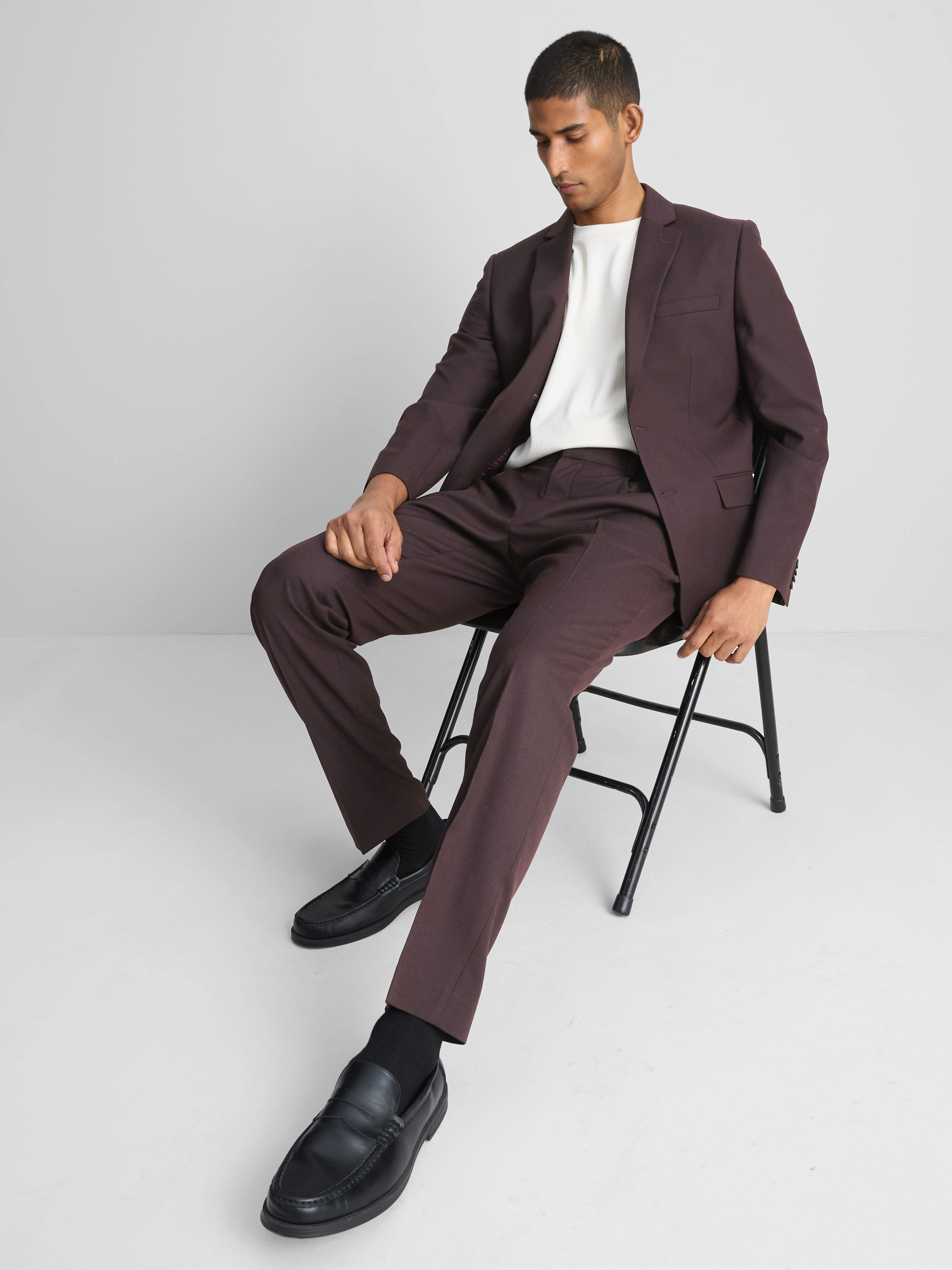 Pantalon de costume slim en tissu texturé