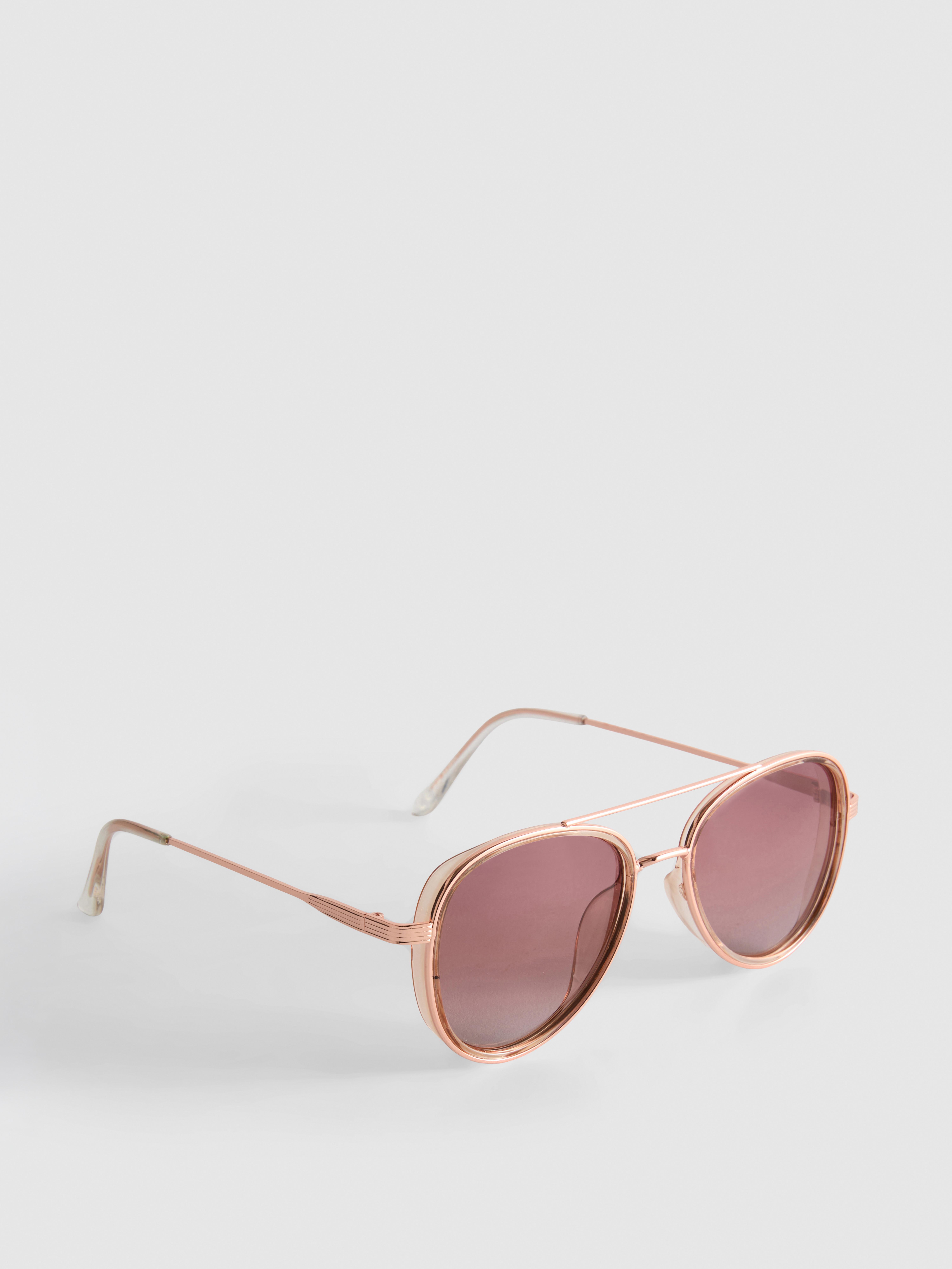 Metal Frame Aviator-Style Sunglasses