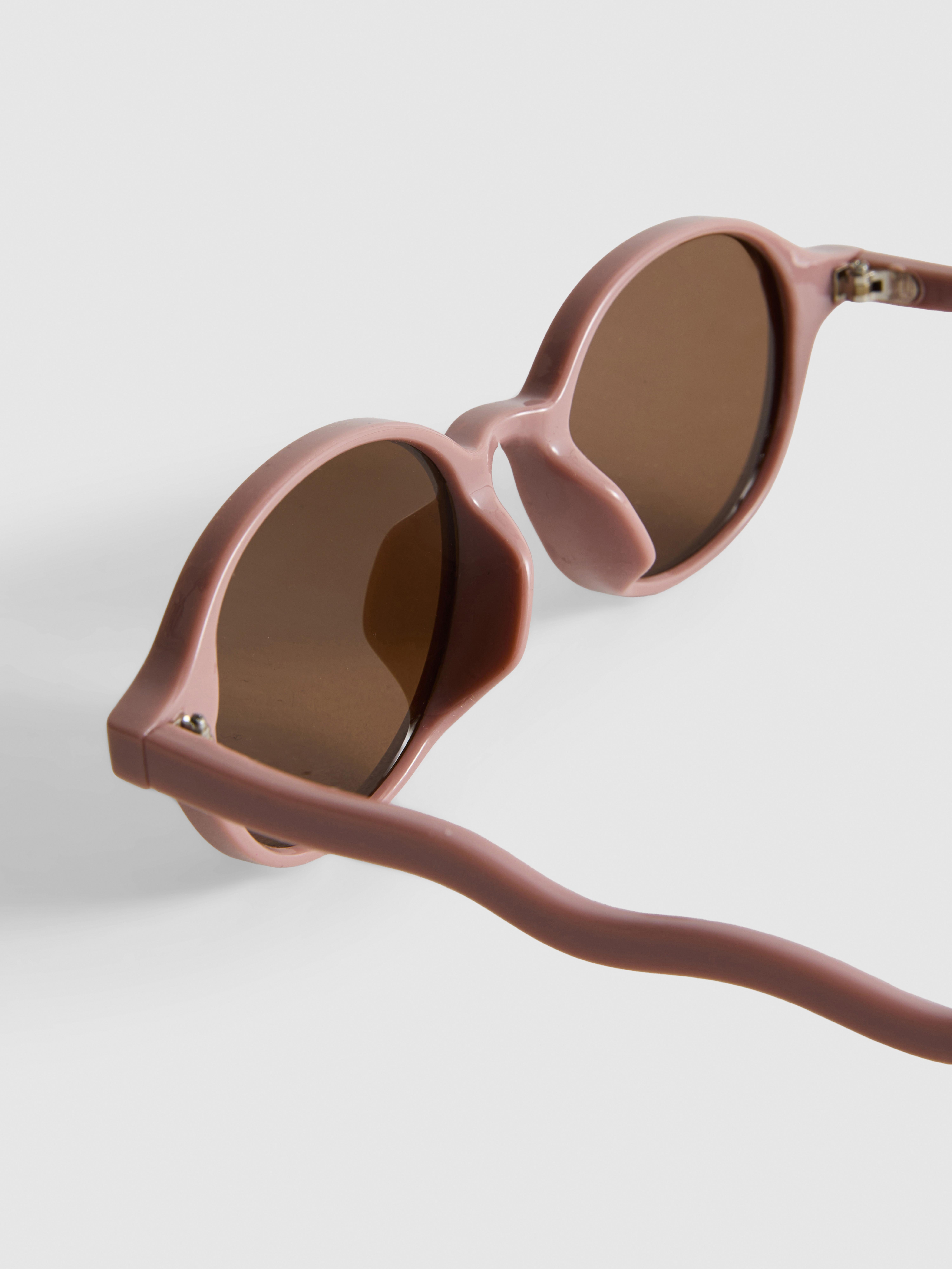 Round Wavy Arm Sunglasses