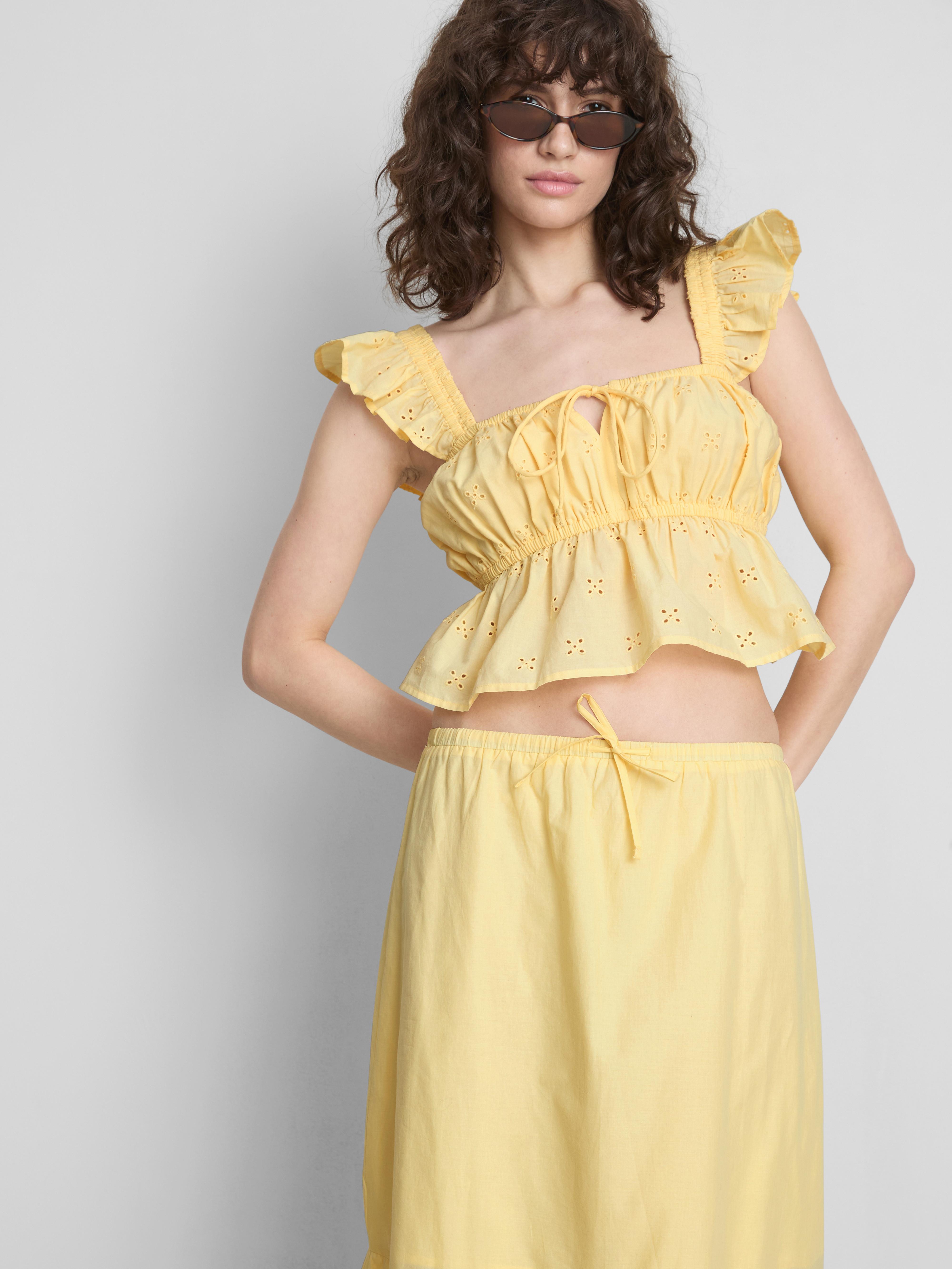 The Primark Scene | Cotton Broderie Ruffle Crop Top