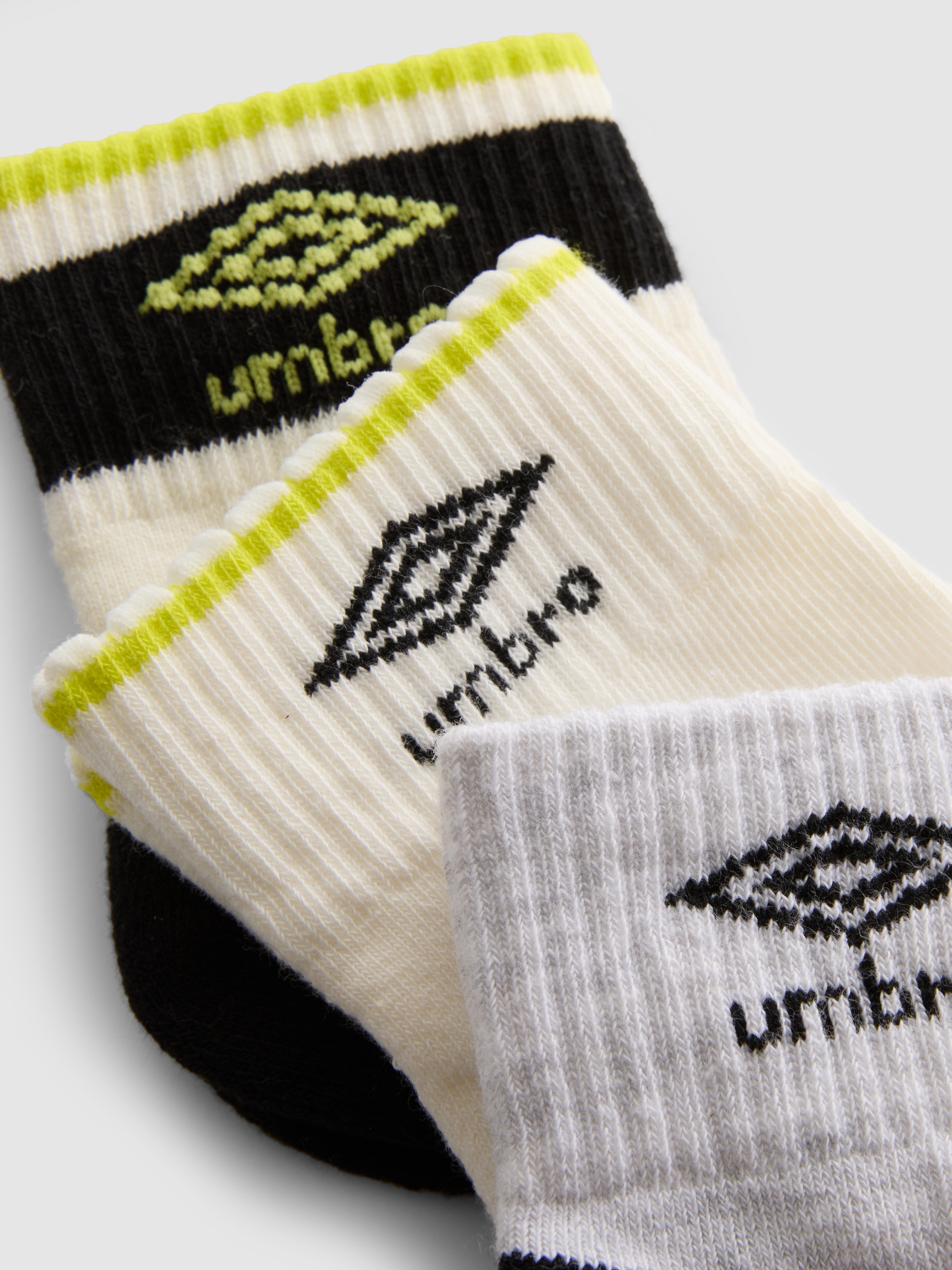 Pack de 3 pares de calcetines deportivos de Umbro