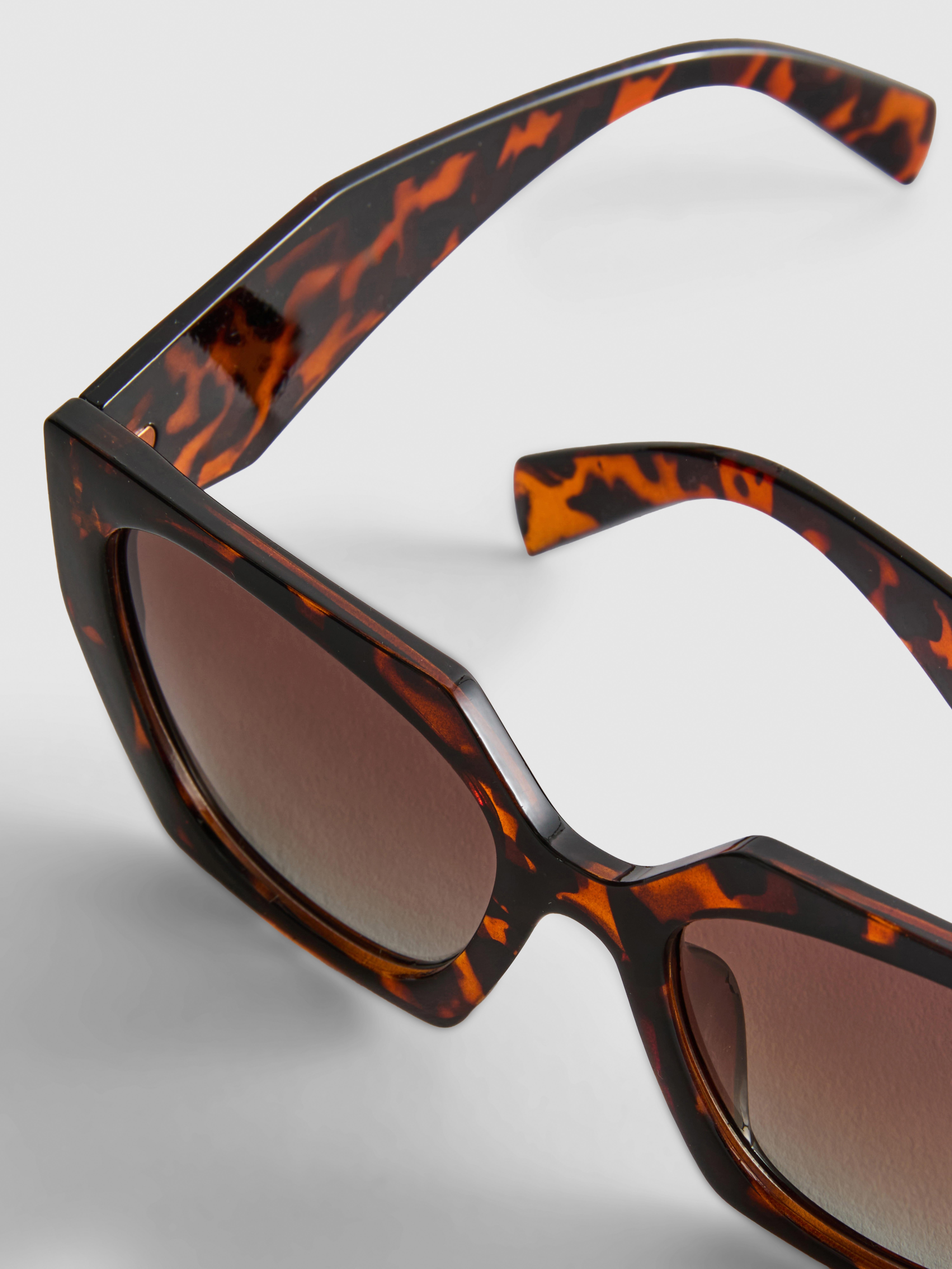 Gafas de sol cuadradas angulares