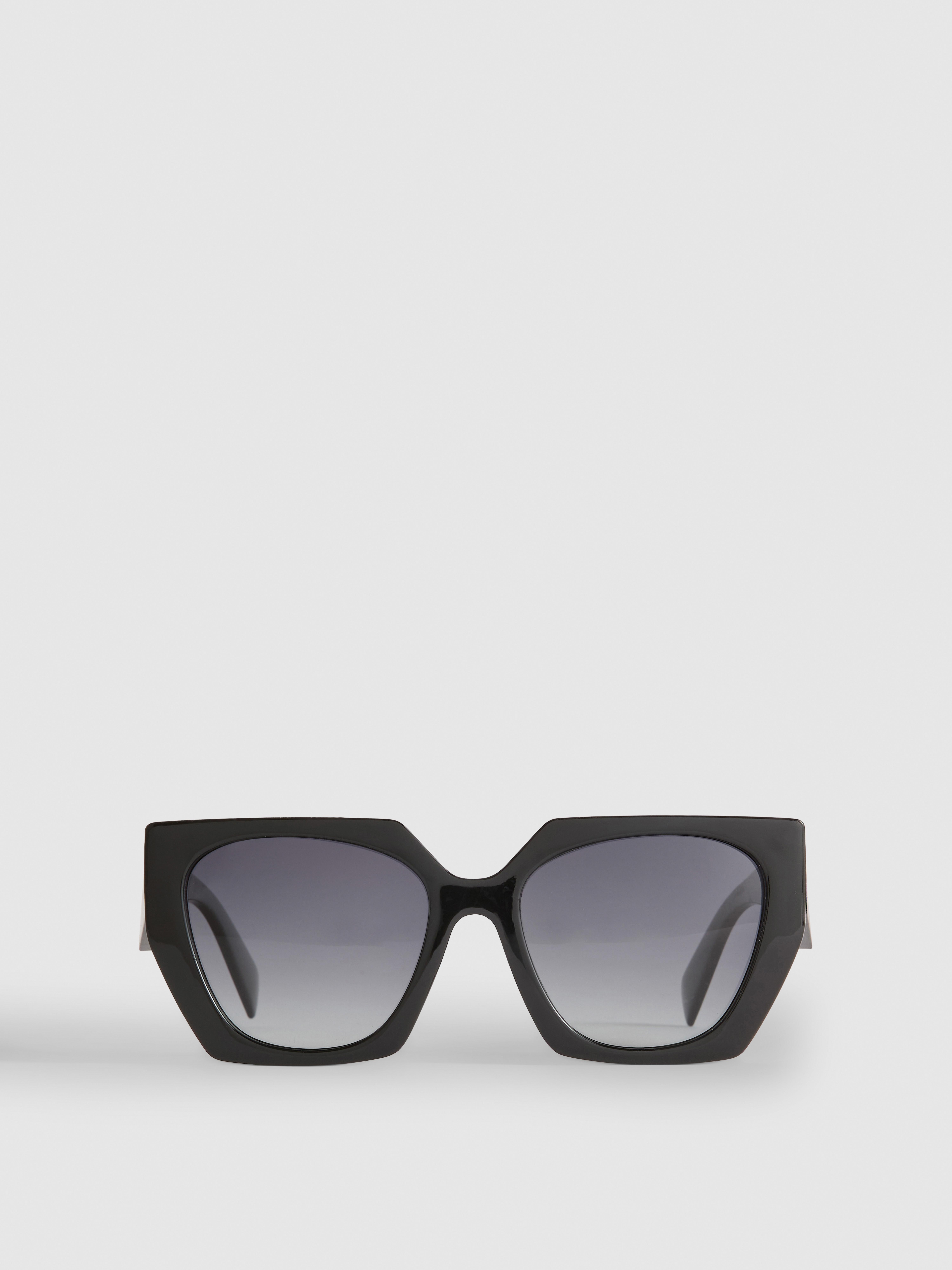Lunettes de soleil carrées angulaires