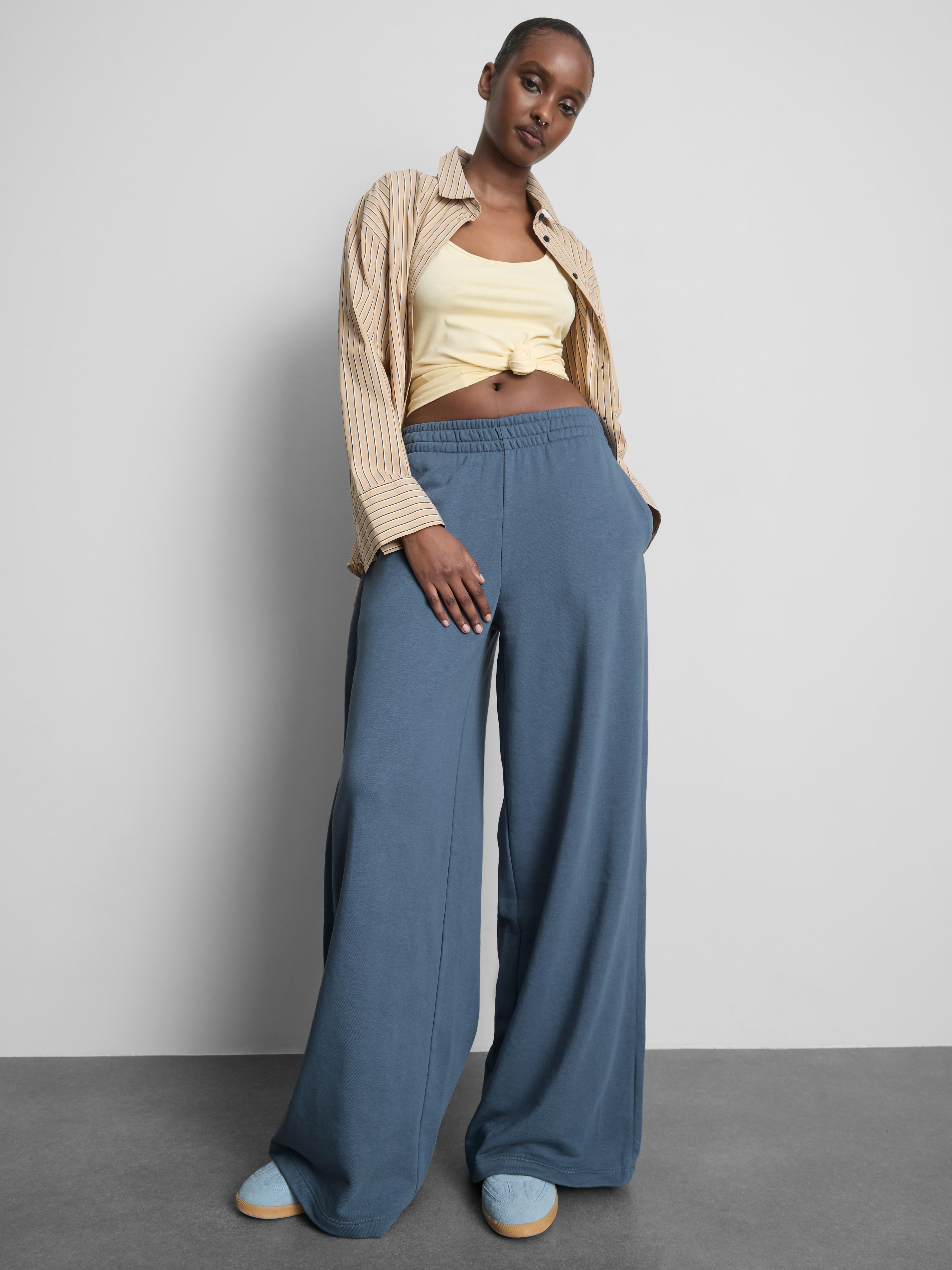 Cotton-Rich Wide-Leg Pleated Joggers