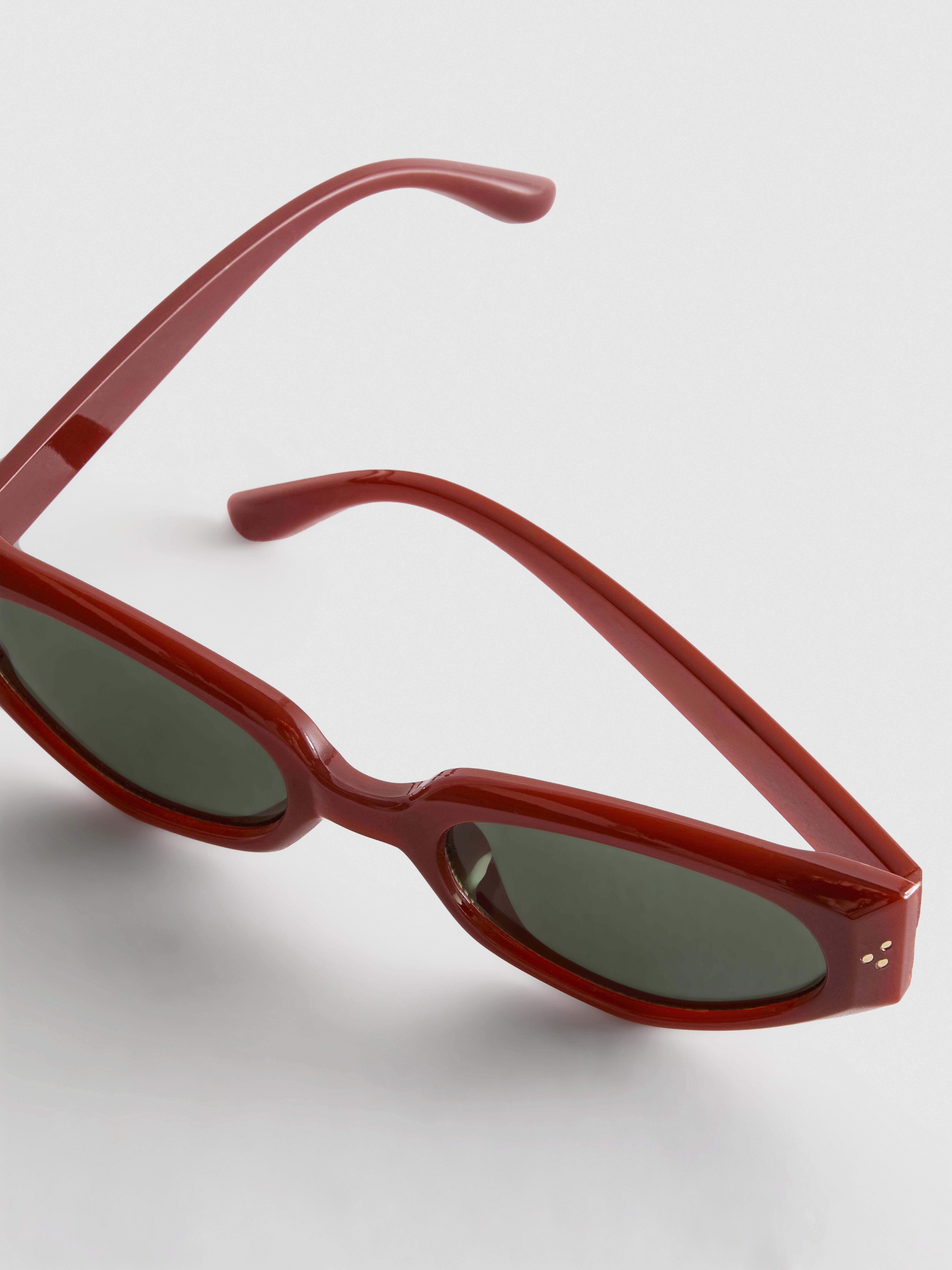 Occhiali da sole cat-eye esagonali