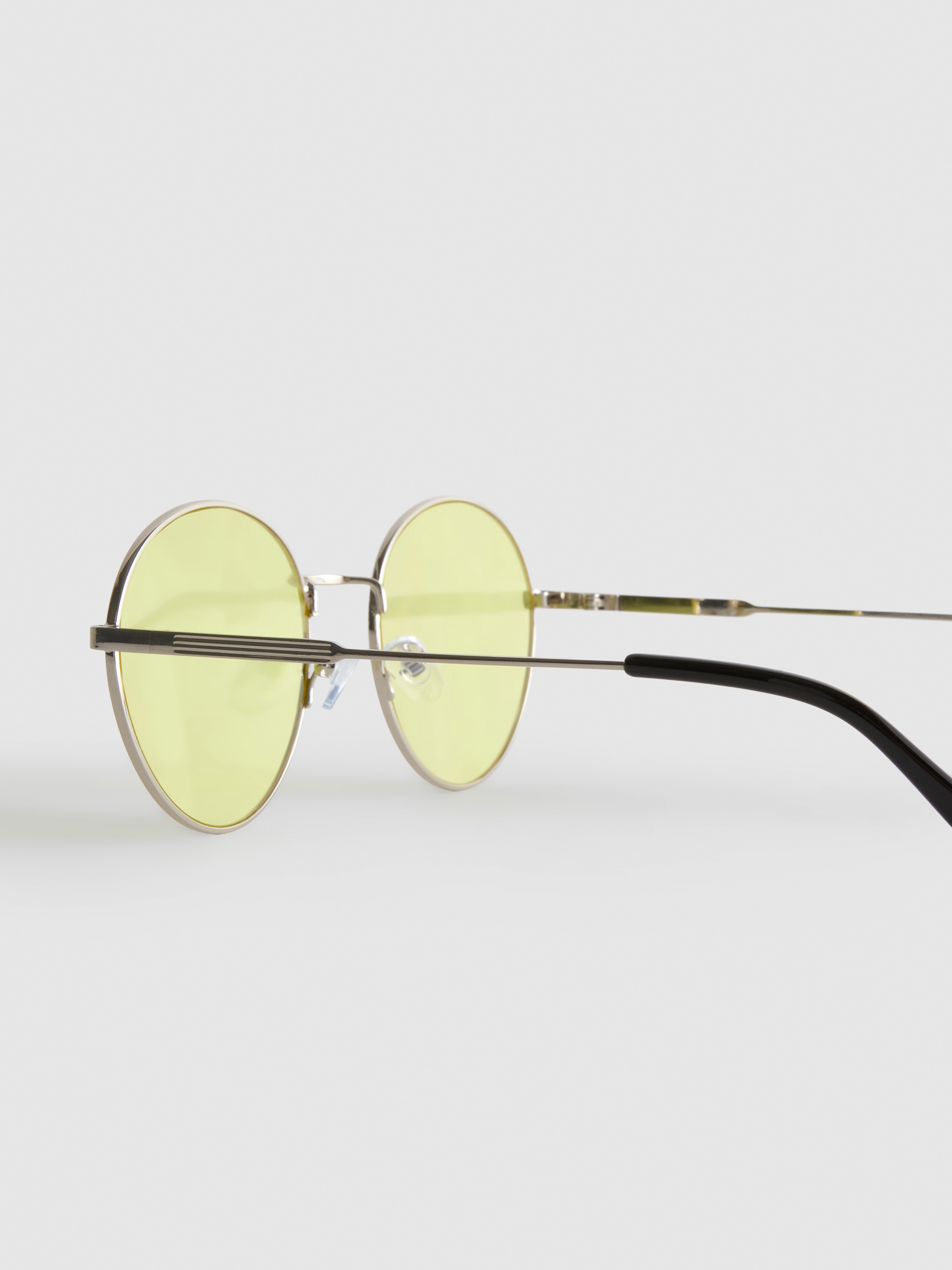Round Tinted Metal Sunglasses