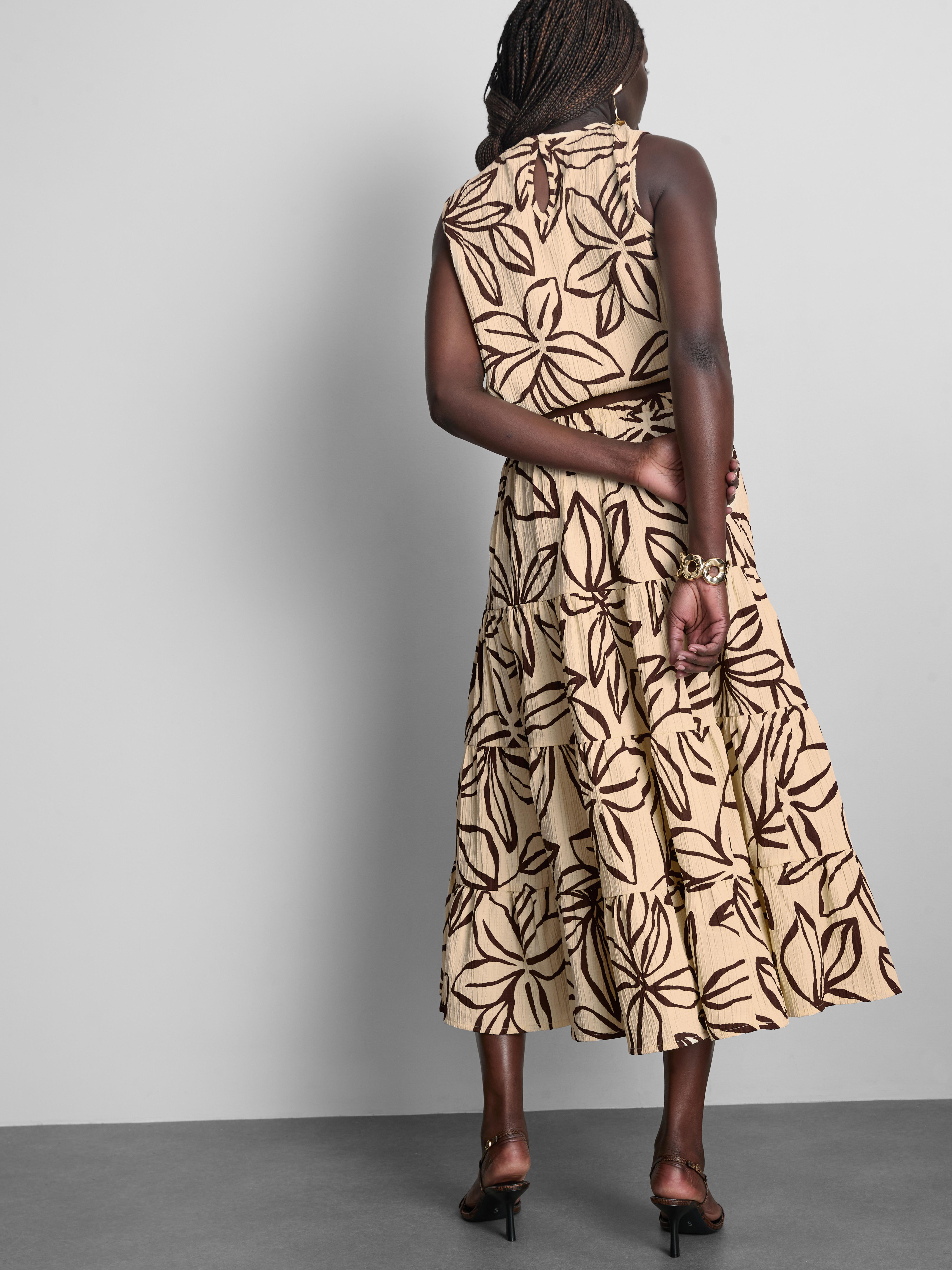 Falda midi fruncida con estampado floral