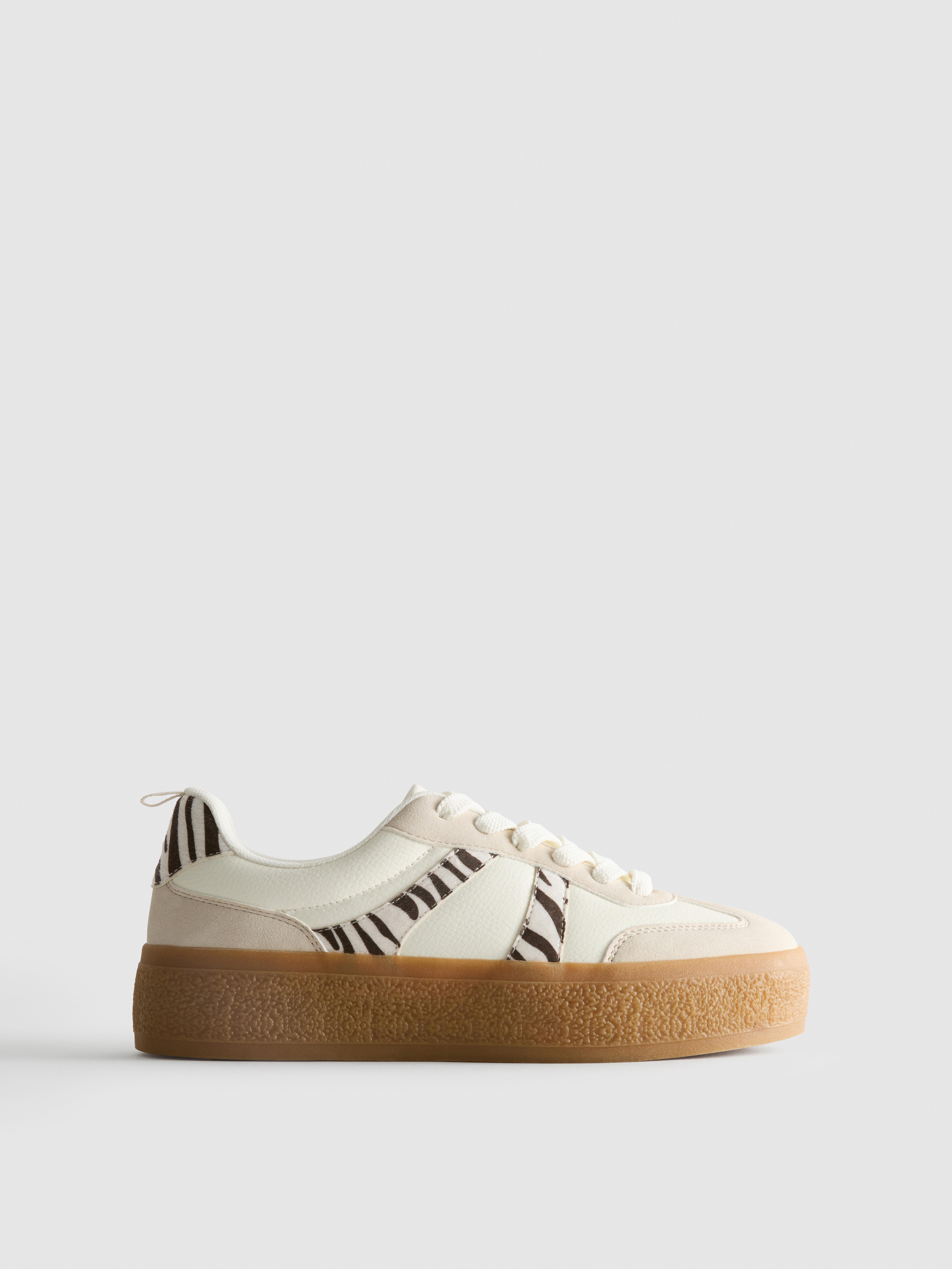 Tenisky s plochou gumovou podrážkou